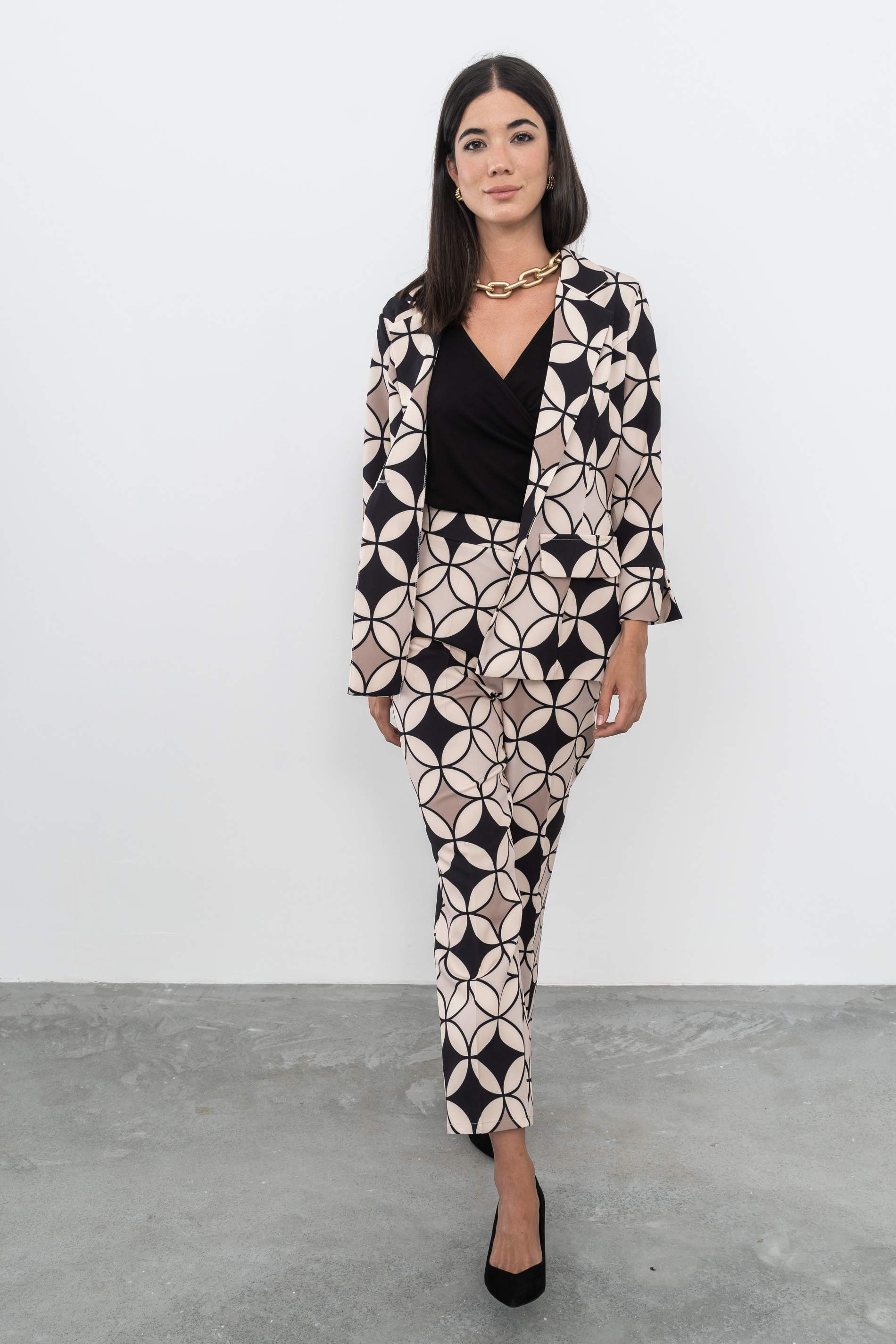 PANTALON ESTAMPADO CIRCULOS NEGRO - Imagen 5