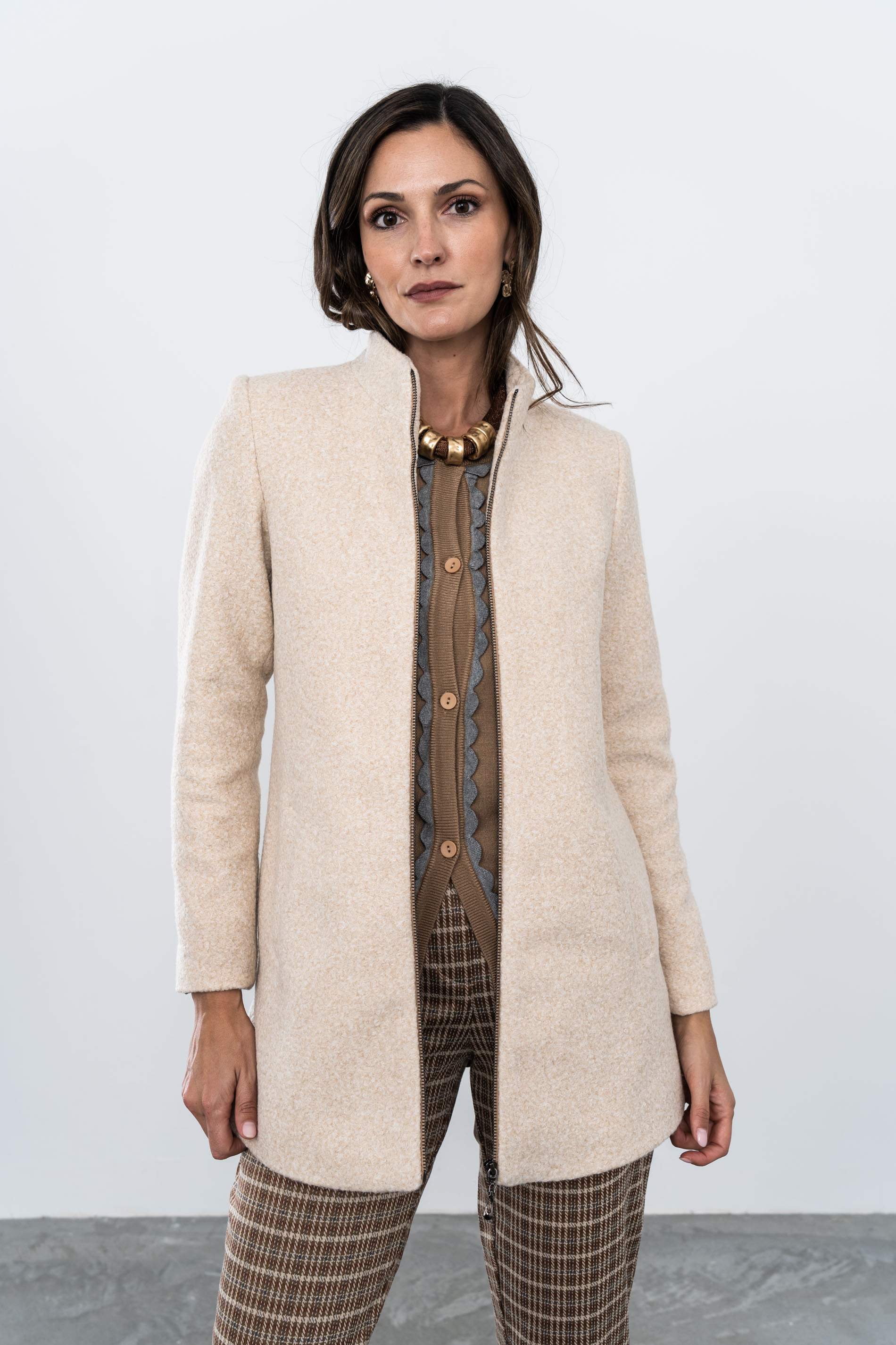 CHAQUETA DETALLE ONDAS CAMEL - Imagen 6