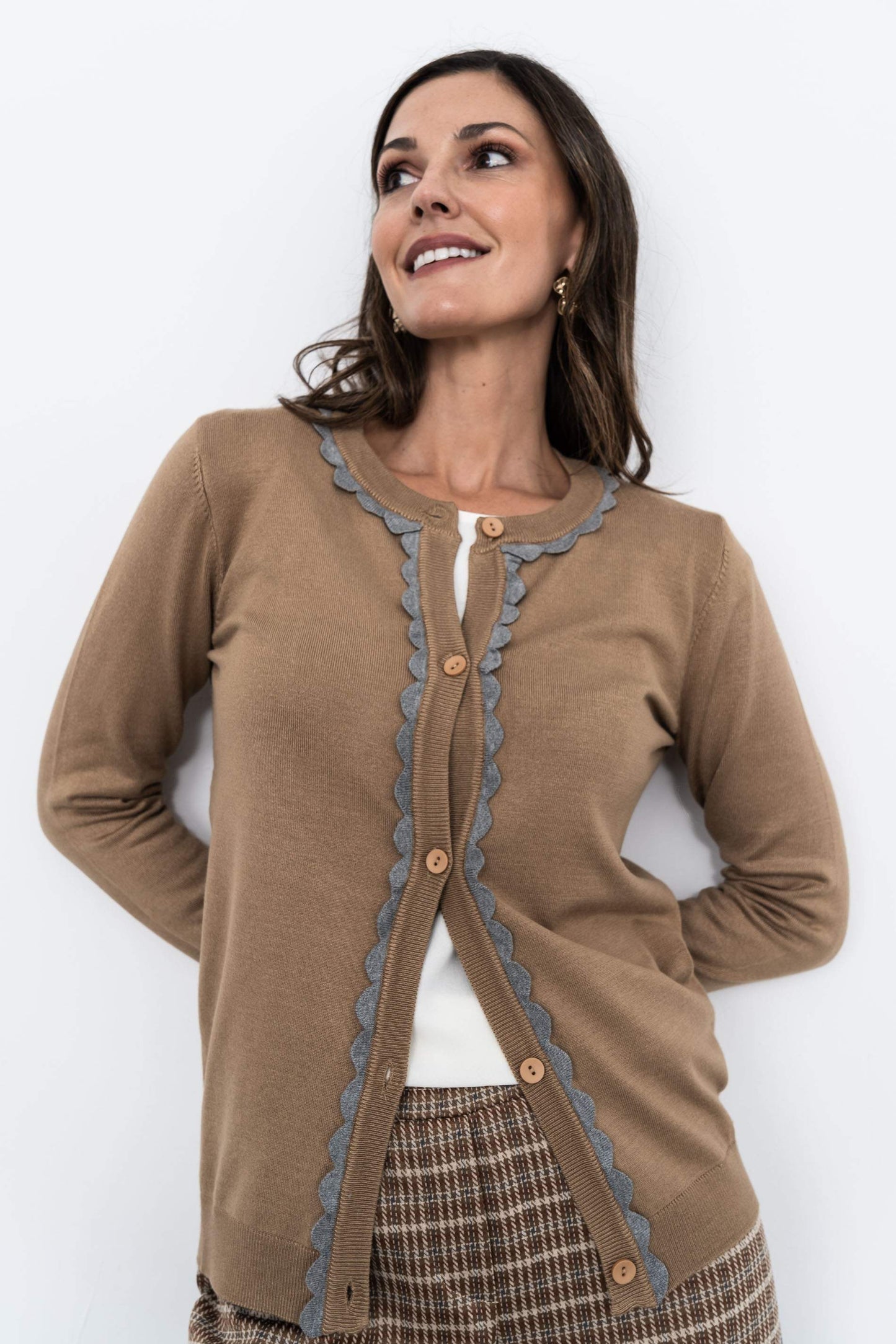 CHAQUETA DETALLE ONDAS CAMEL - Imagen 7
