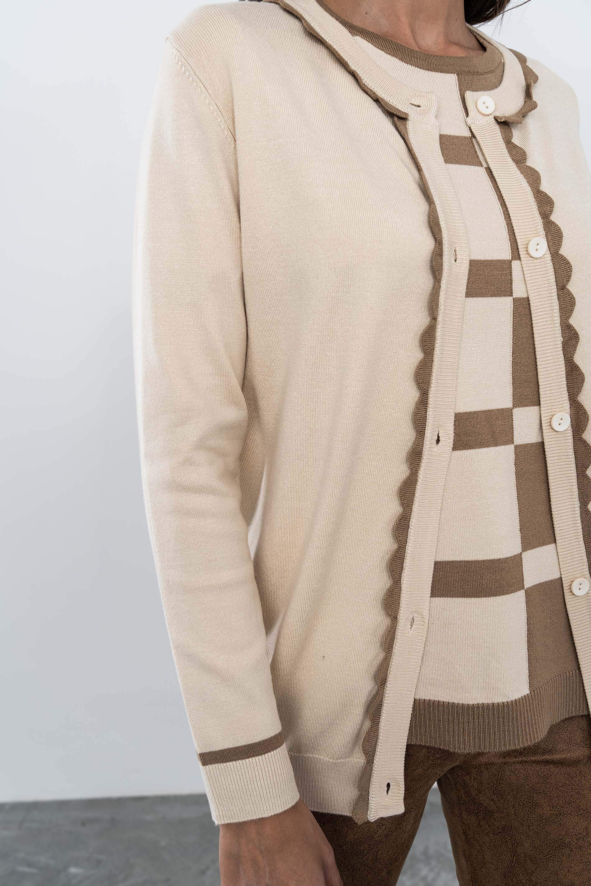 CHAQUETA DETALLE ONDAS PIEDRA - Imagen 3