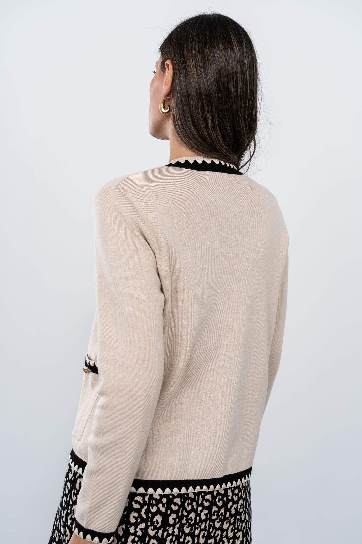 CHAQUETA VIVO CONTRASTE ARENA - Imagen 8