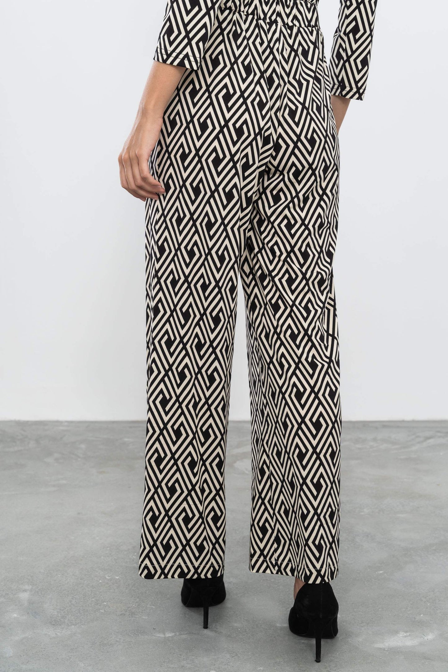 PANTALON GOMA CINTURA BOTONES - Imagen 3