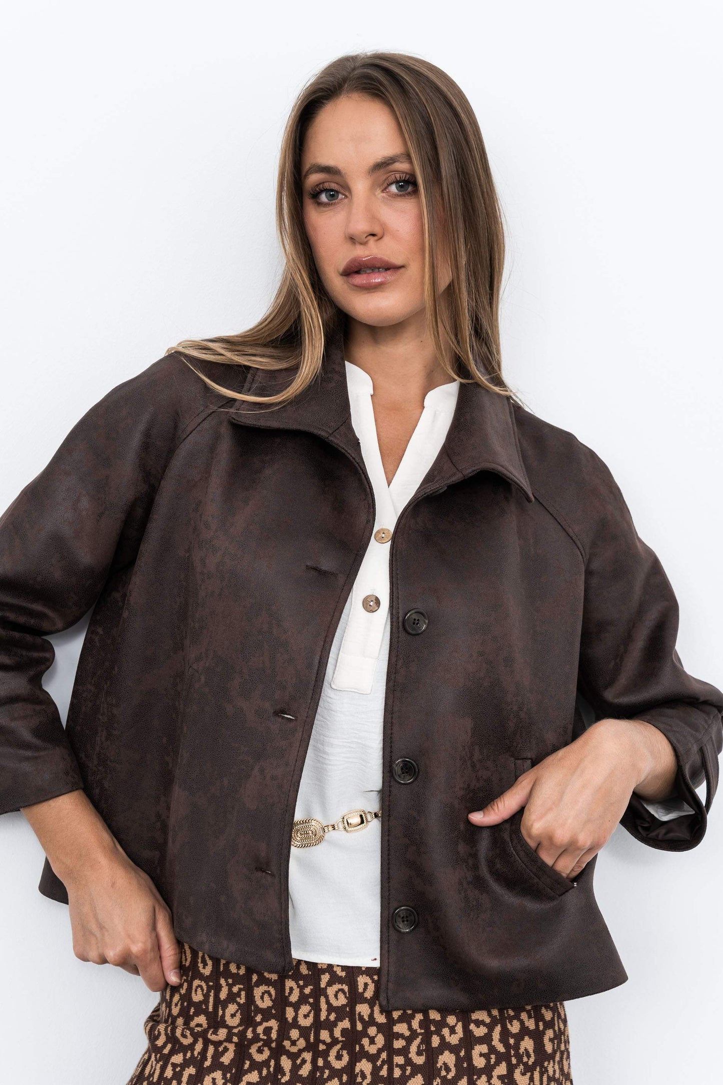 CHAQUETA POLIPIEL BOTONES MARRON - Imagen 3
