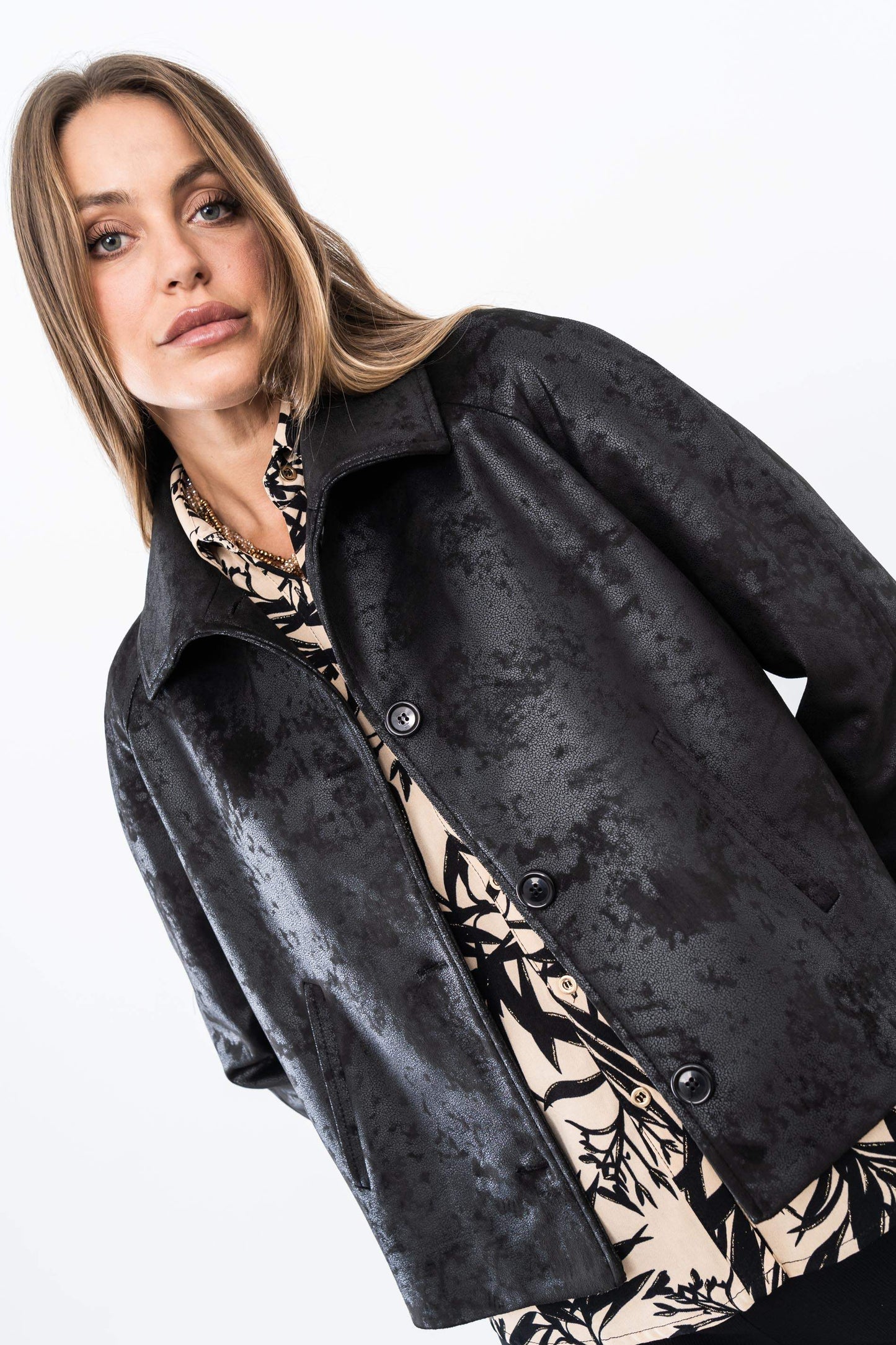 CHAQUETA POLIPIEL BOTONES NEGRO - Imagen 2