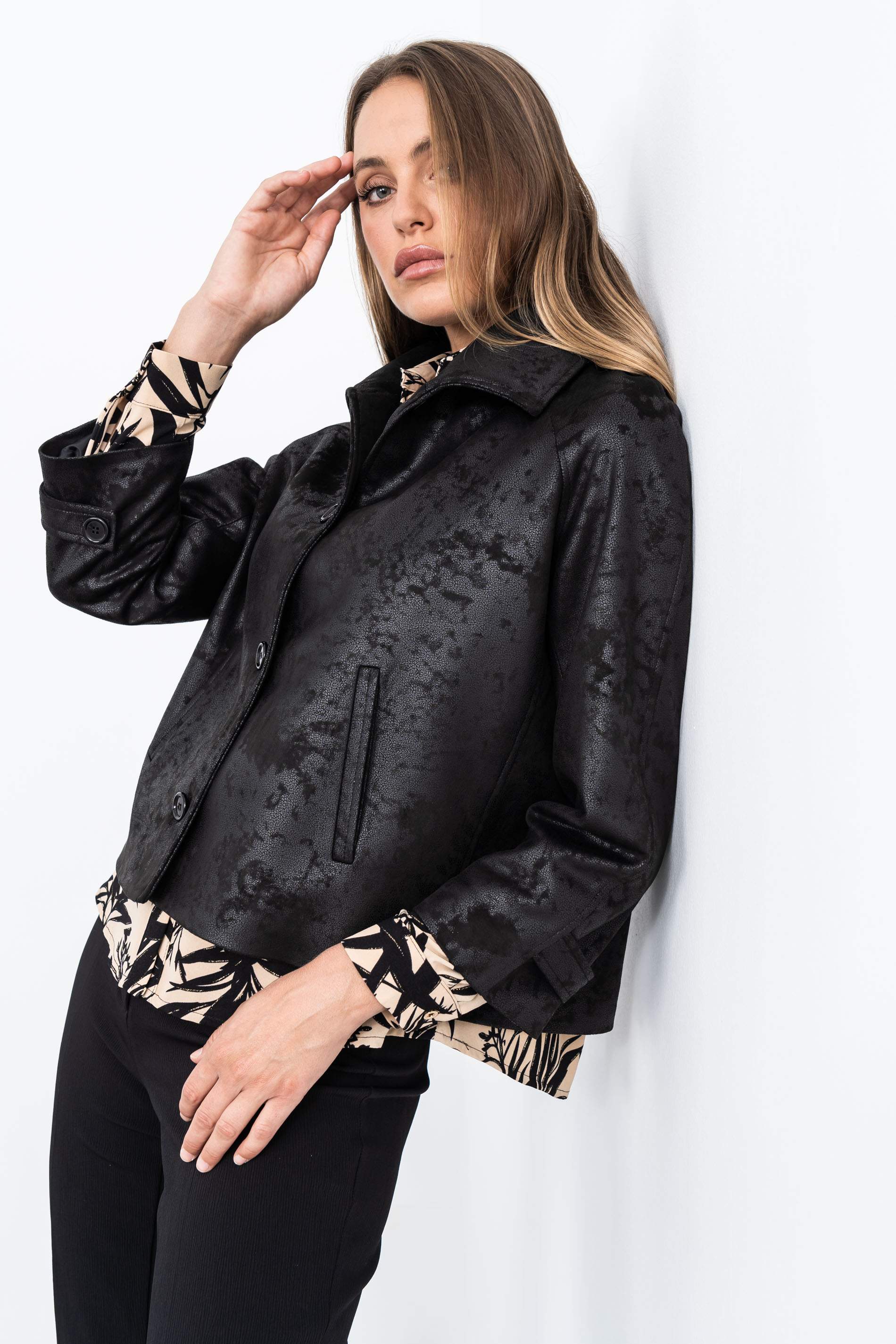 CHAQUETA POLIPIEL BOTONES NEGRO - Imagen 4