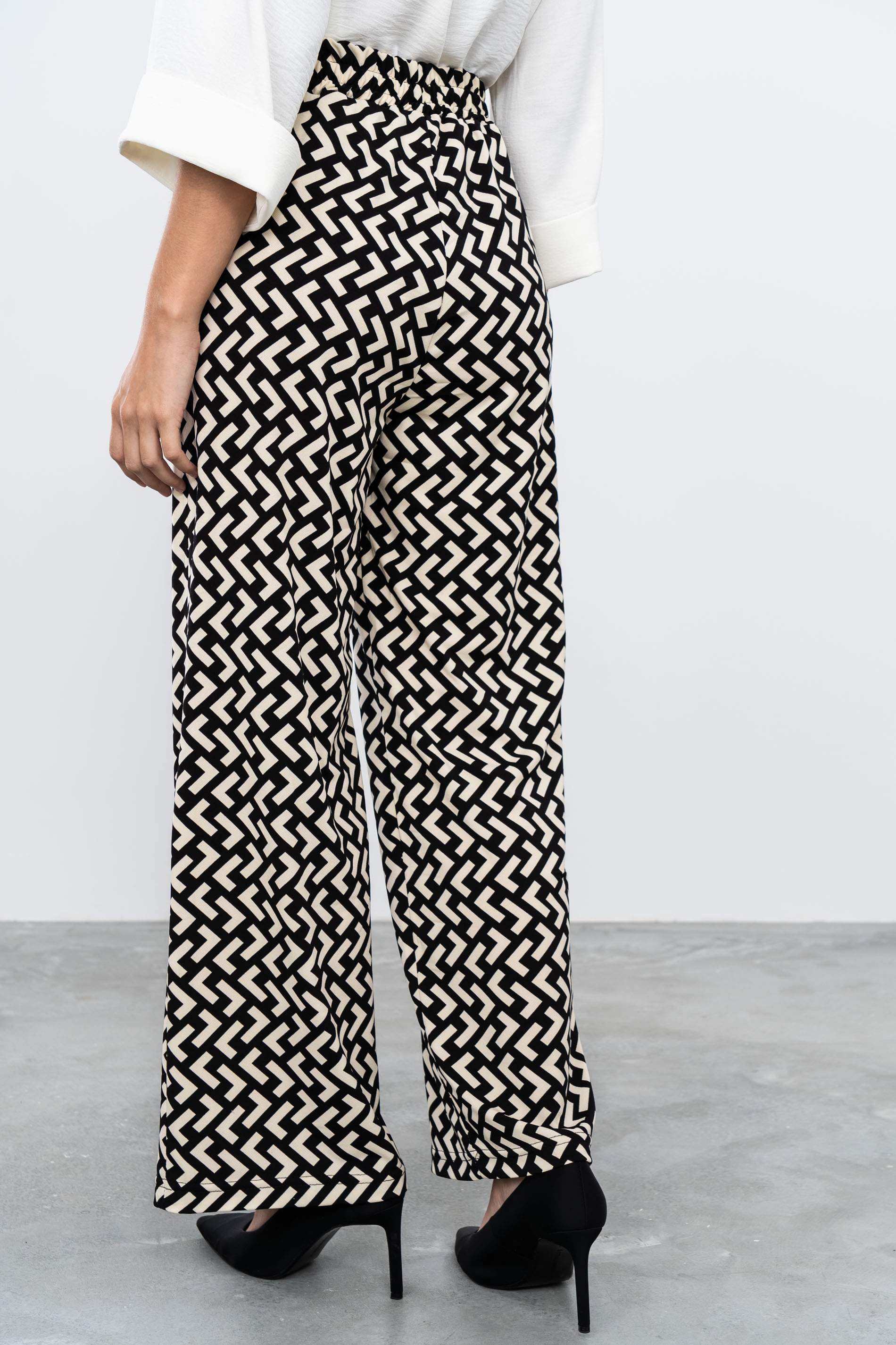 PANTALON PUNTO GEOMETRICOS - Imagen 3