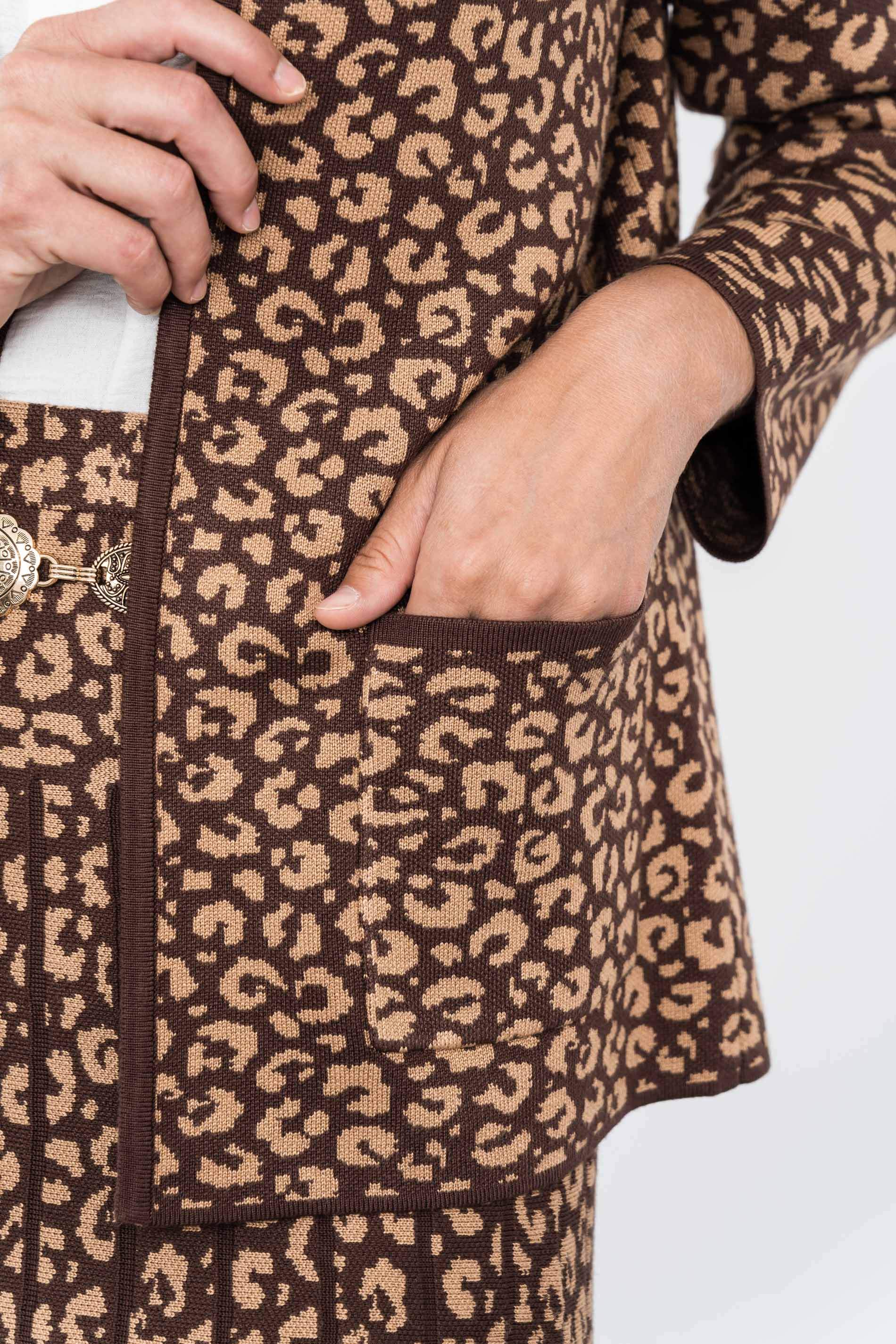 CHAQUETA MANCHAS MARRON - Imagen 3
