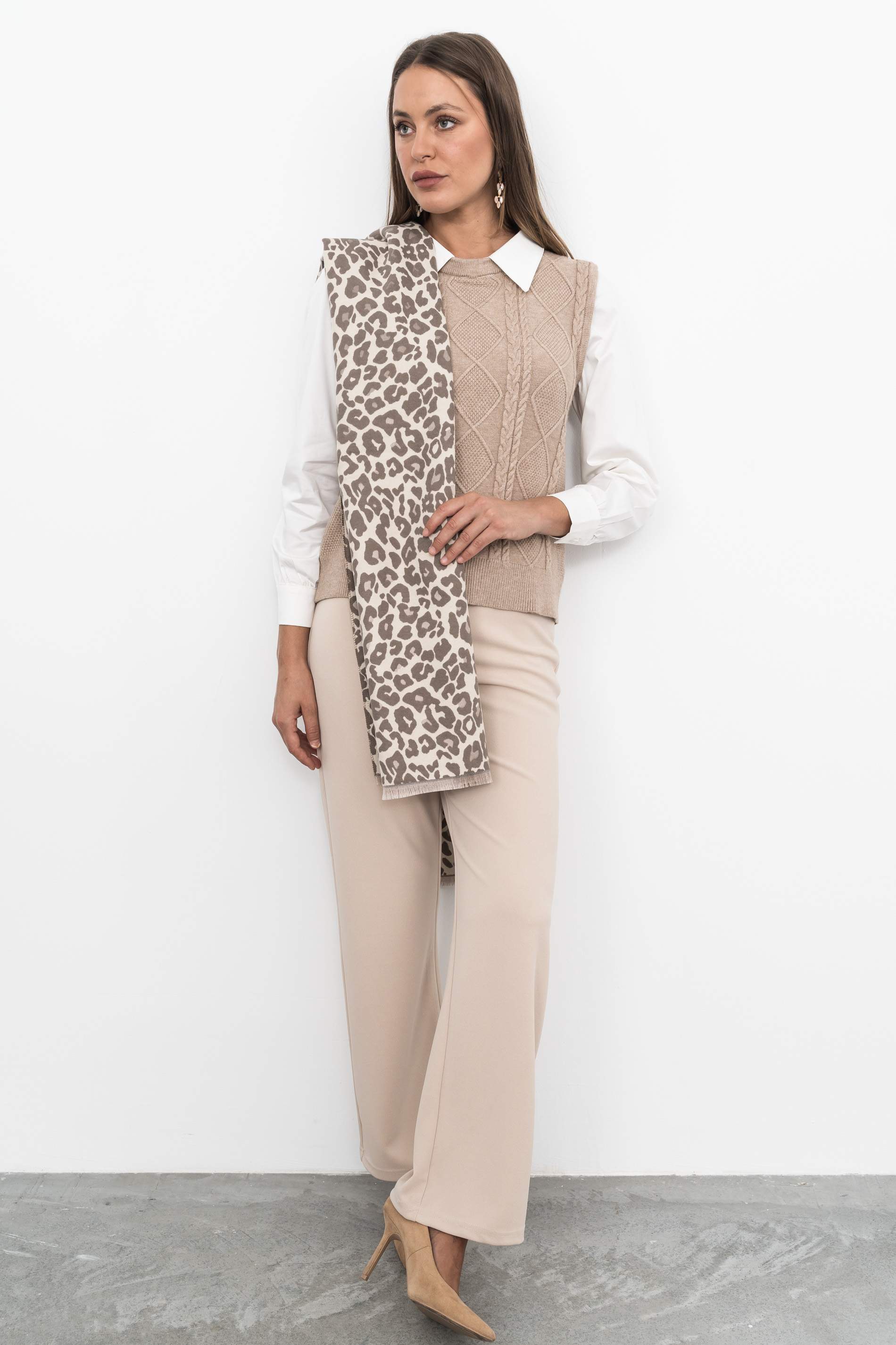 CHALECO COMBINADO BLUSA ARENA - Imagen 3