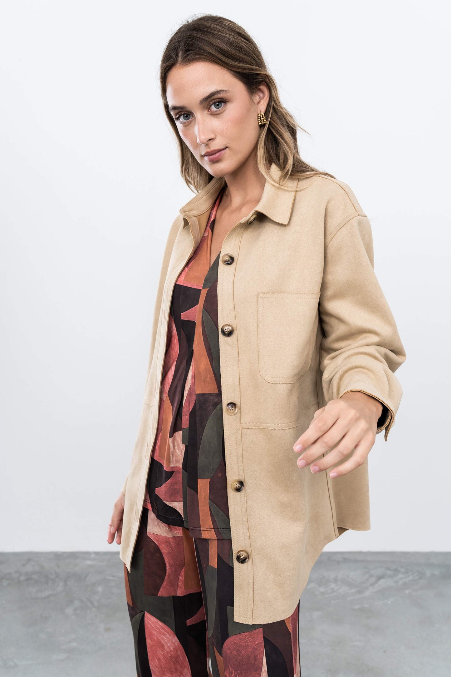 SOBRECAMISA EFECTO ANTE BEIGE - Imagen 6