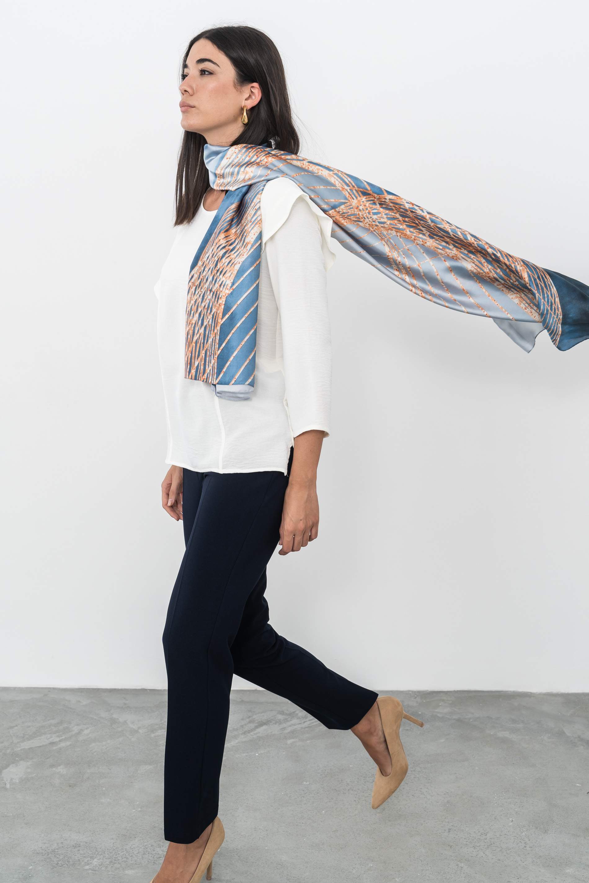 FOULARD EFECTO SEDA TRAZOS - Imagen 2