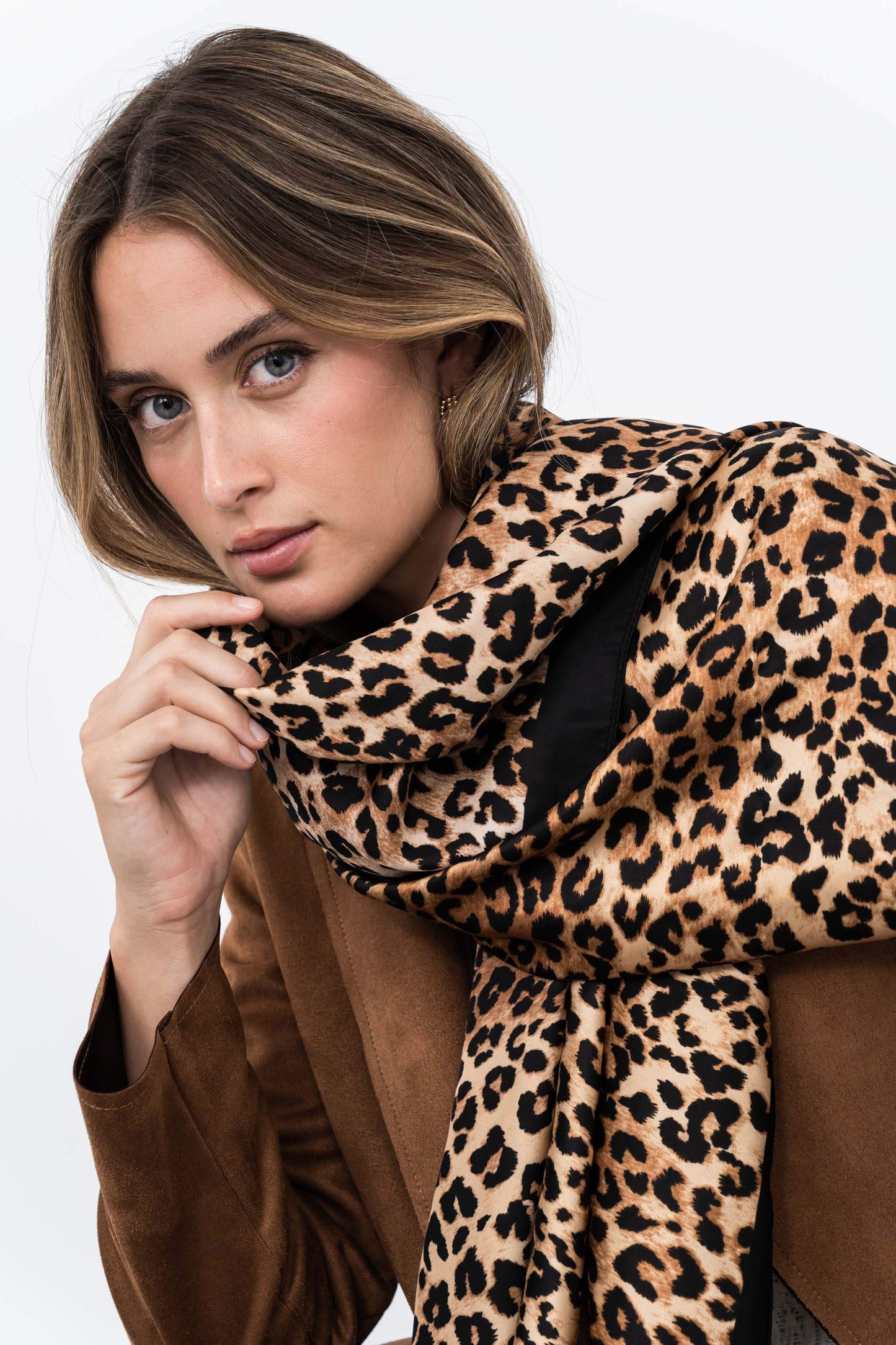 FOULARD EFECTO SEDA ANIMAL - Imagen 2