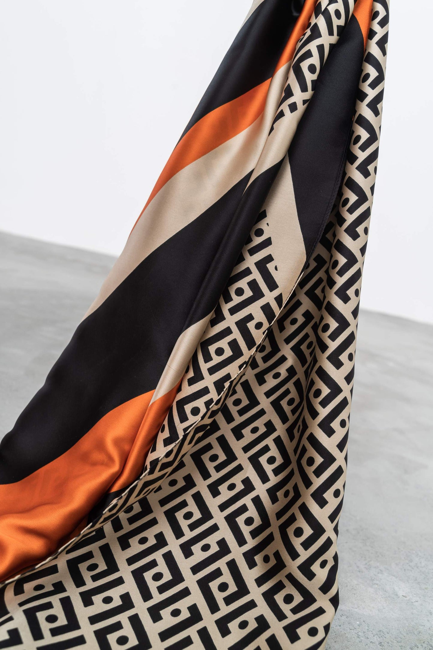 FOULARD EFECTO SEDA COMBINADO - Imagen 4
