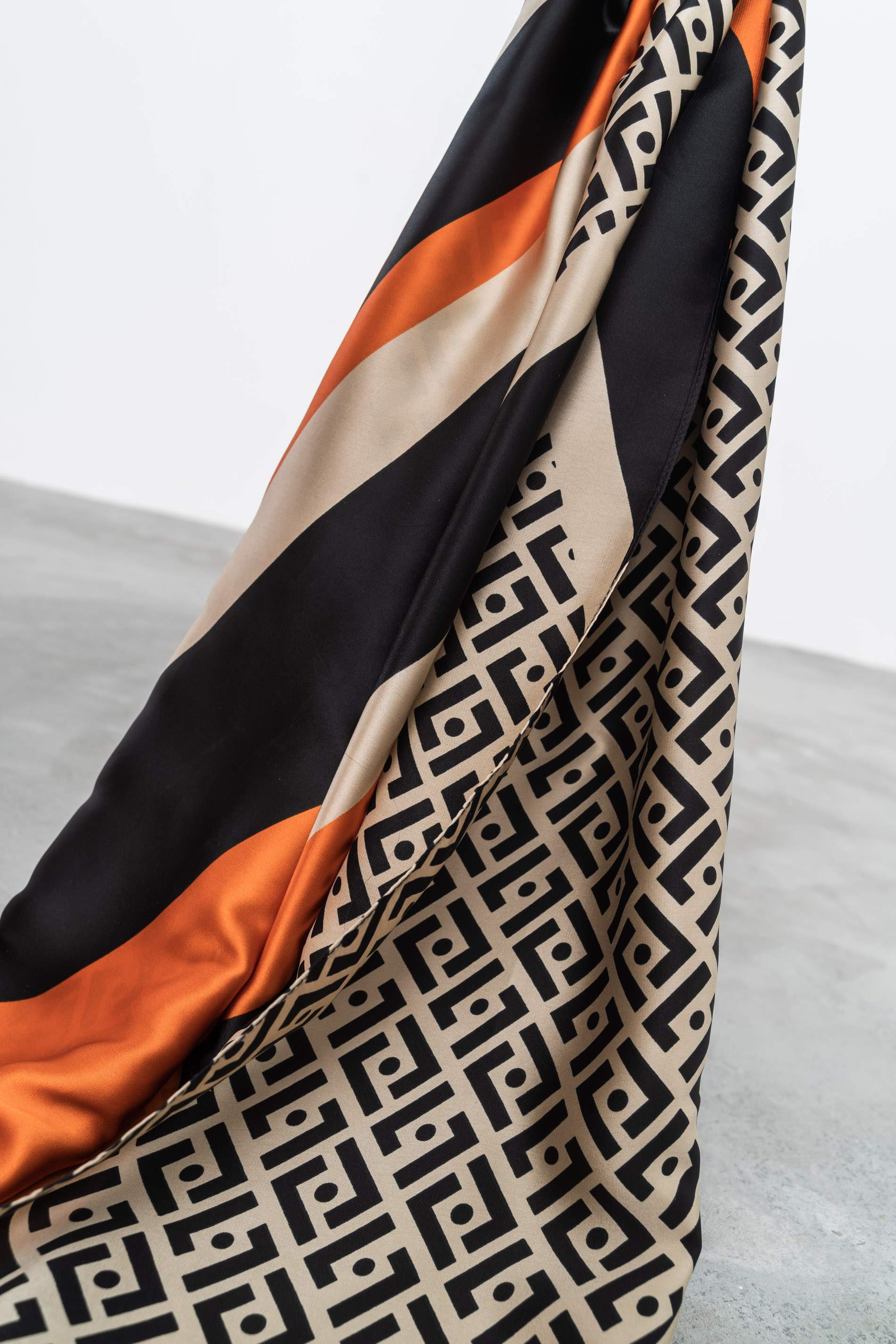 FOULARD EFECTO SEDA COMBINADO - Imagen 4