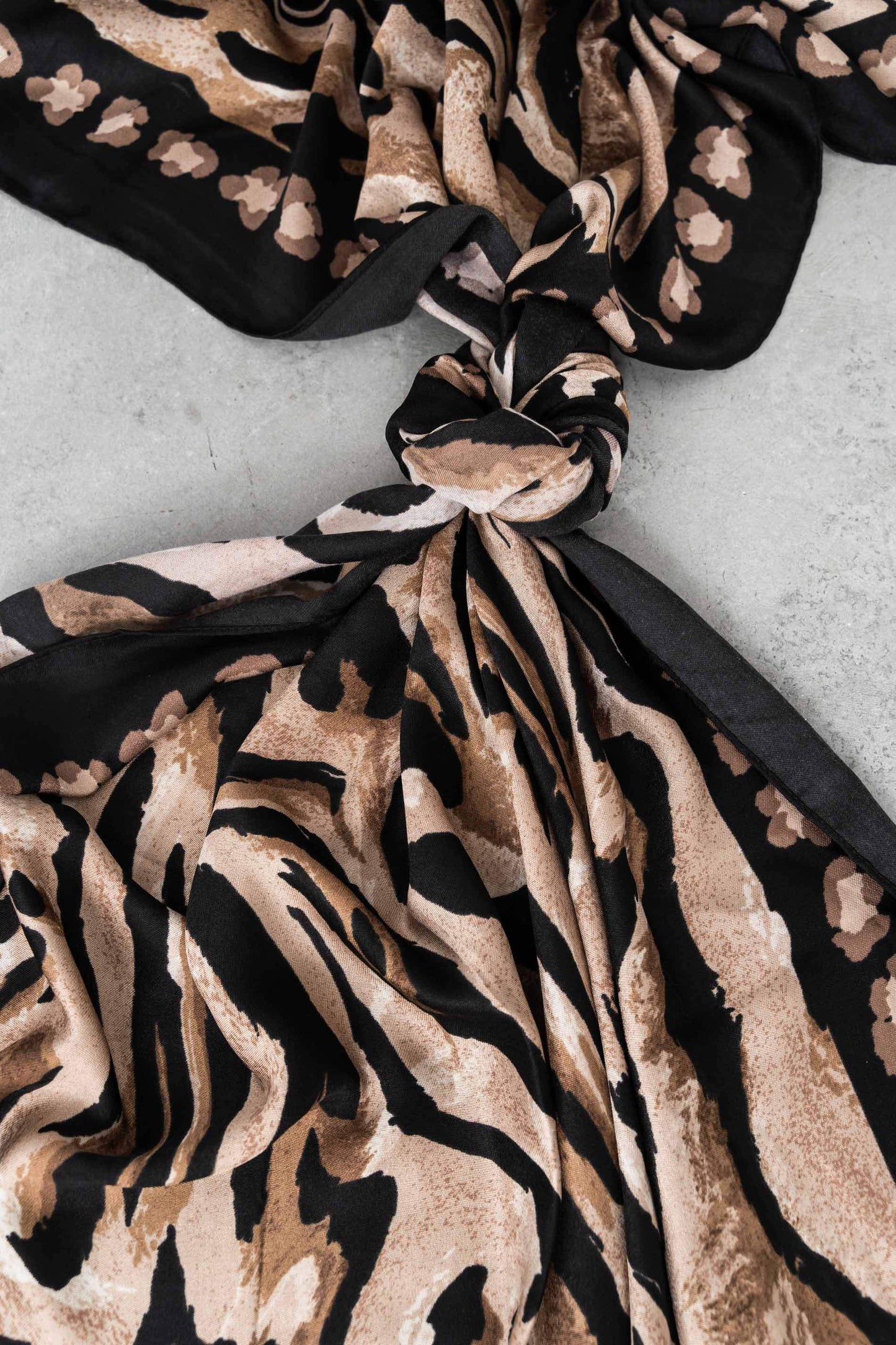 FOULARD ANIMAL COMBINADO - Imagen 2