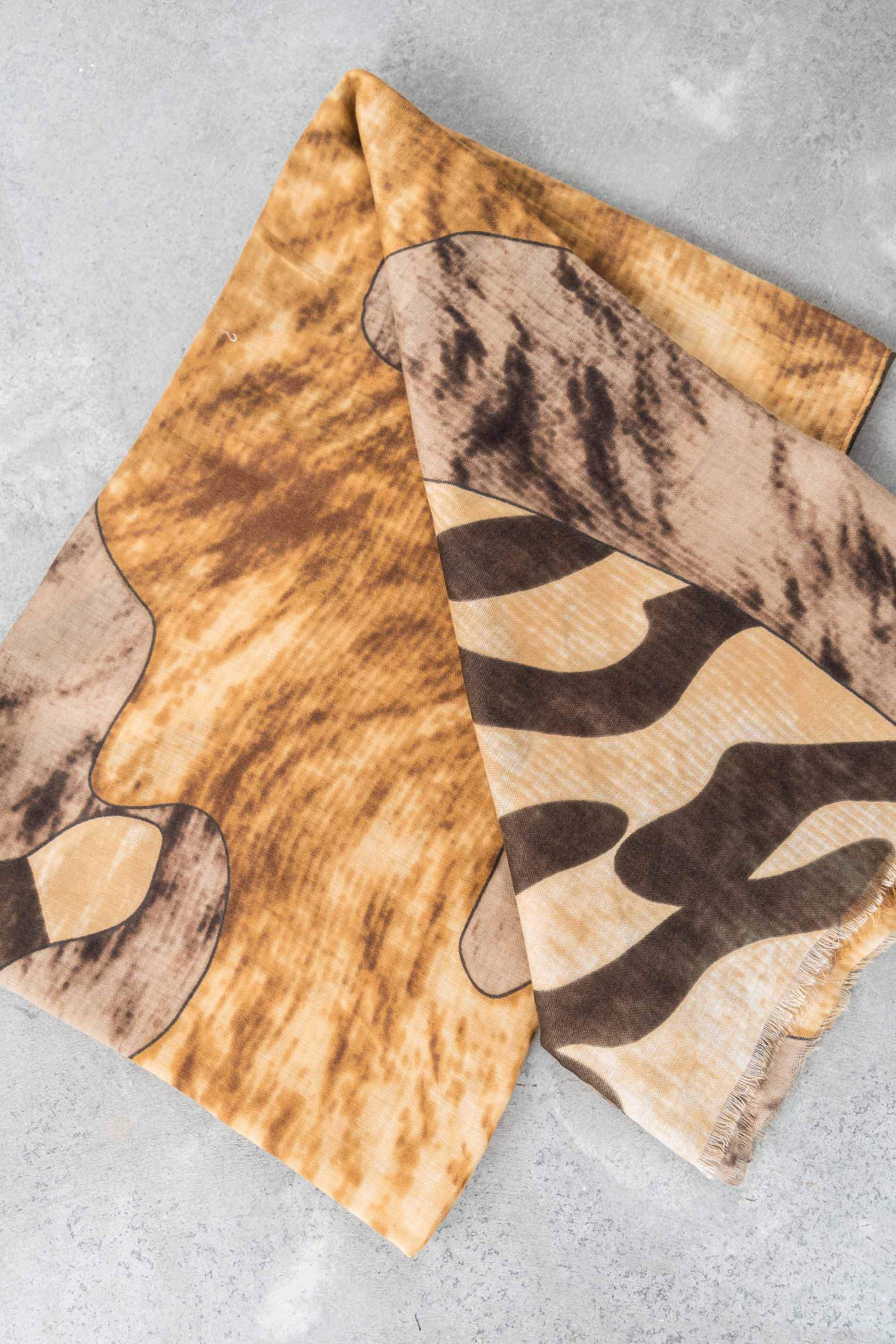 FOULARD ESTAMPADO JIRAFA MARRON