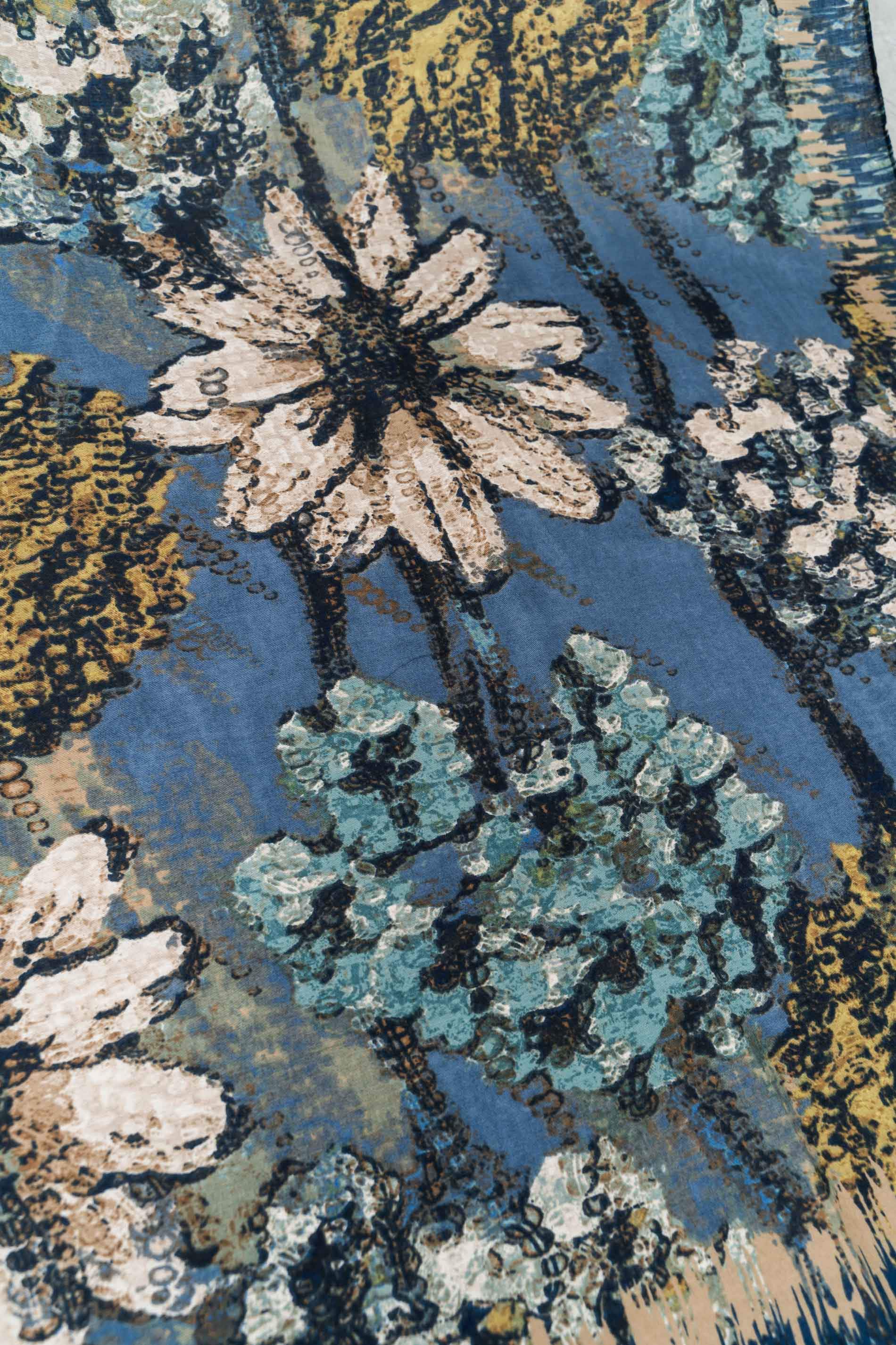 FOULARD FLOR PINCELADAS AZUL - Imagen 2