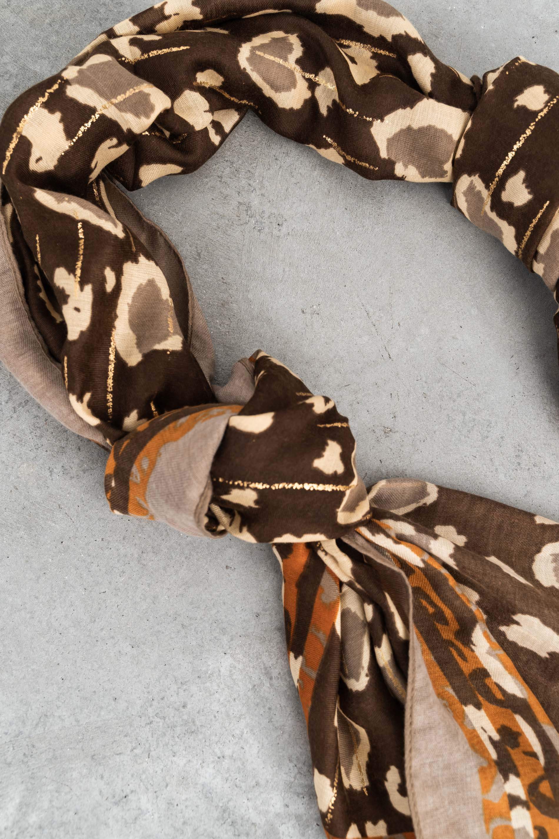 FOULARD ESTAMPADO ANIMAL ORO CAMEL - Imagen 4