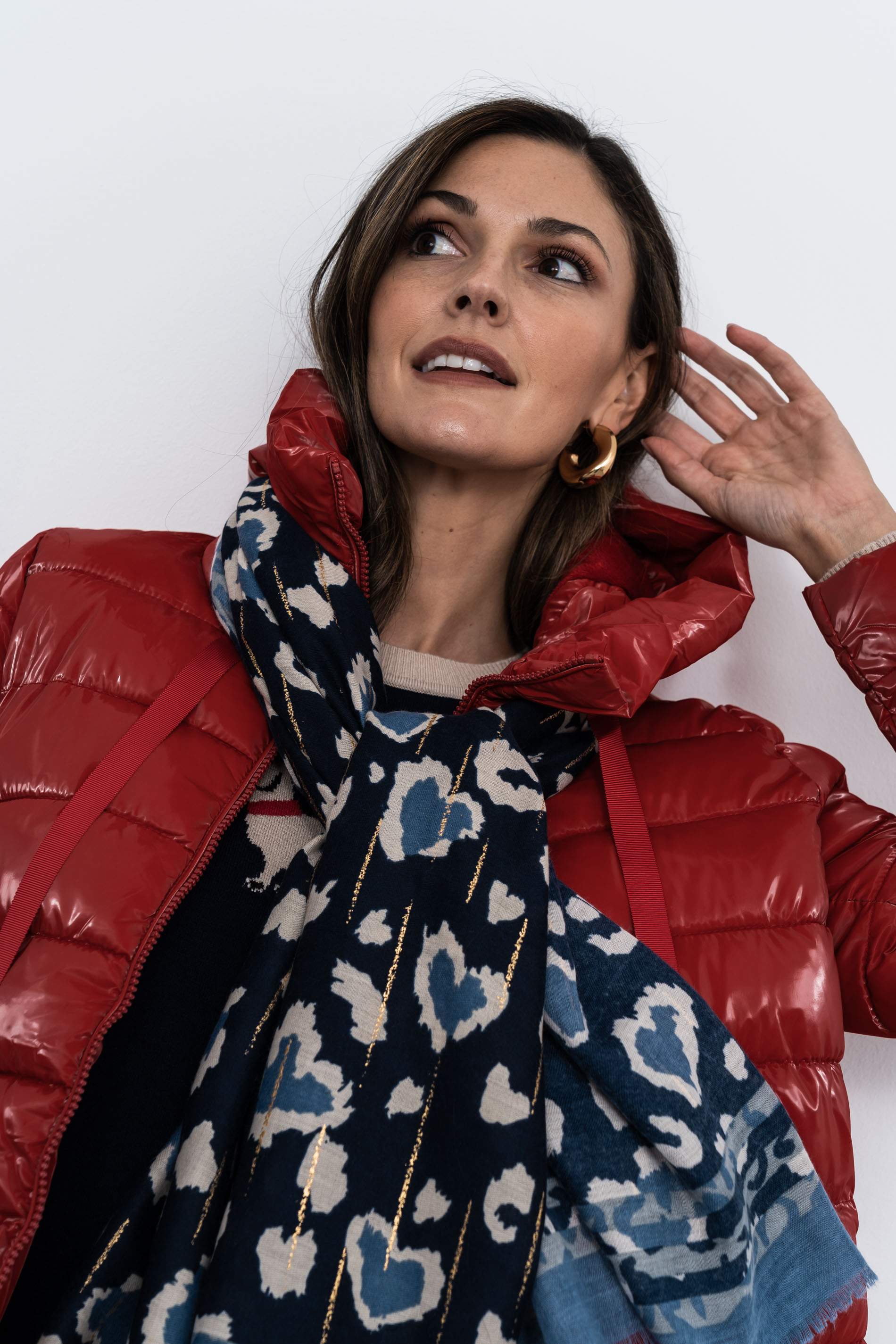 FOULARD ESTAMPADO ANIMAL ORO MARINO - Imagen 4
