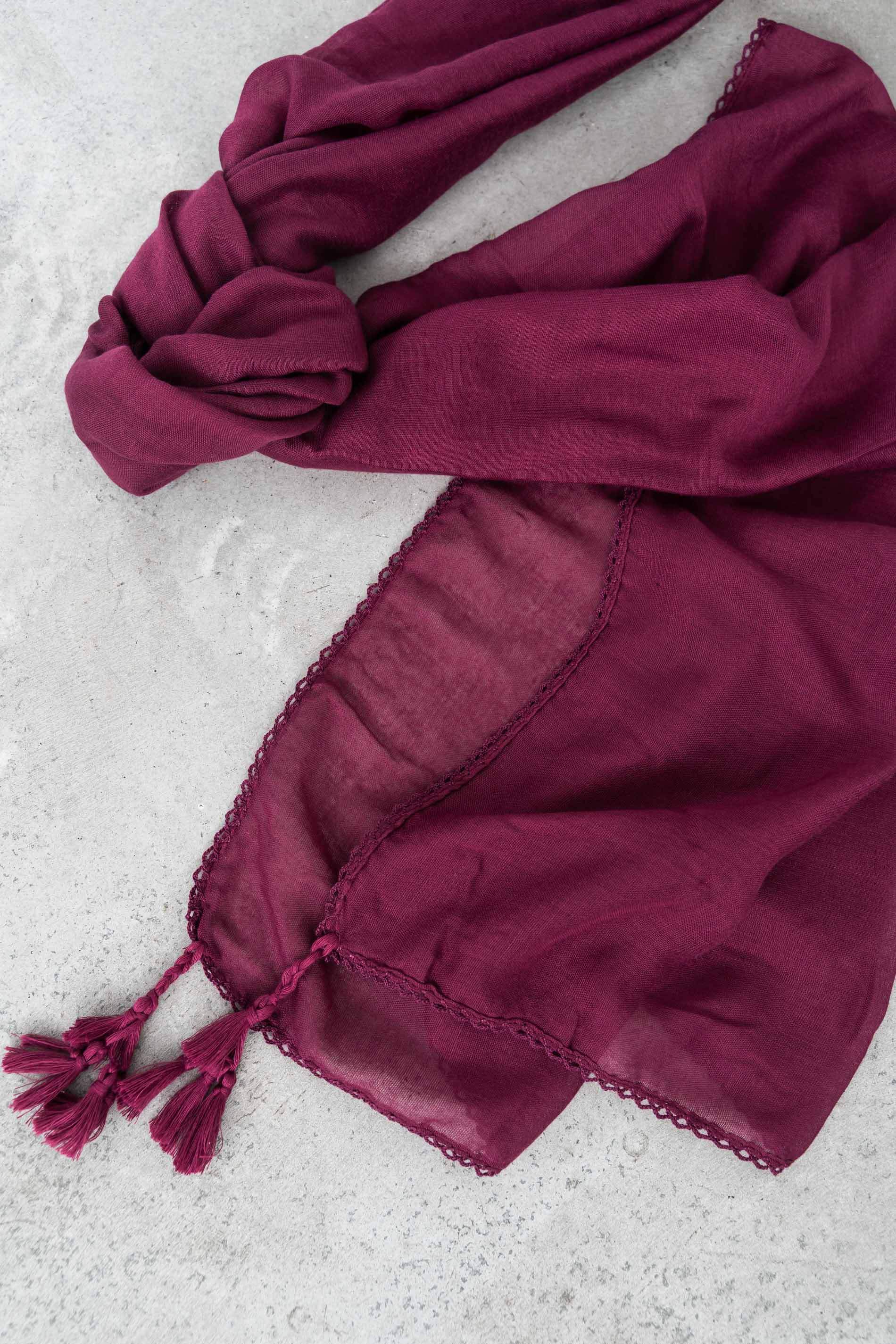 FOULARD LISO POMPONES BURDEOS - Imagen 2
