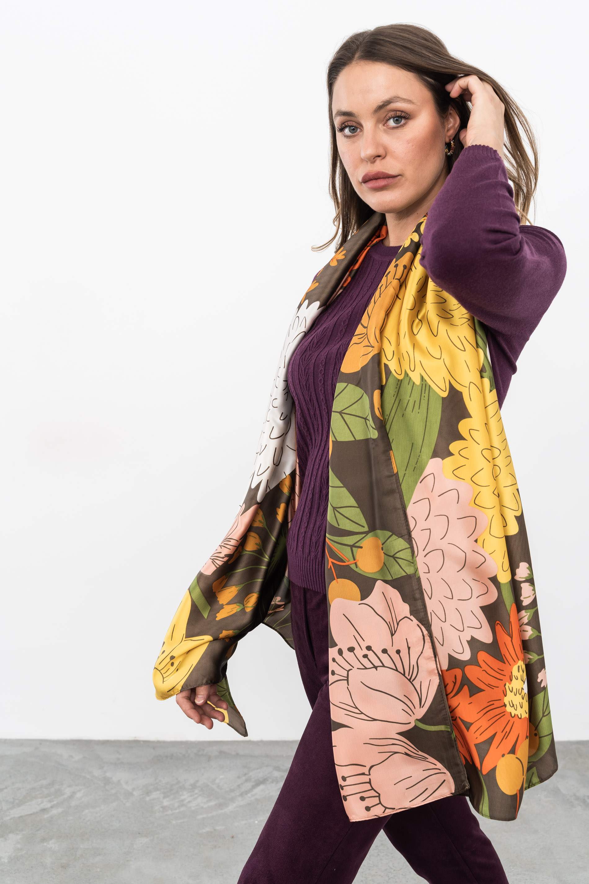 FOULARD EFECTO SEDA FLOR VERDE - Imagen 2