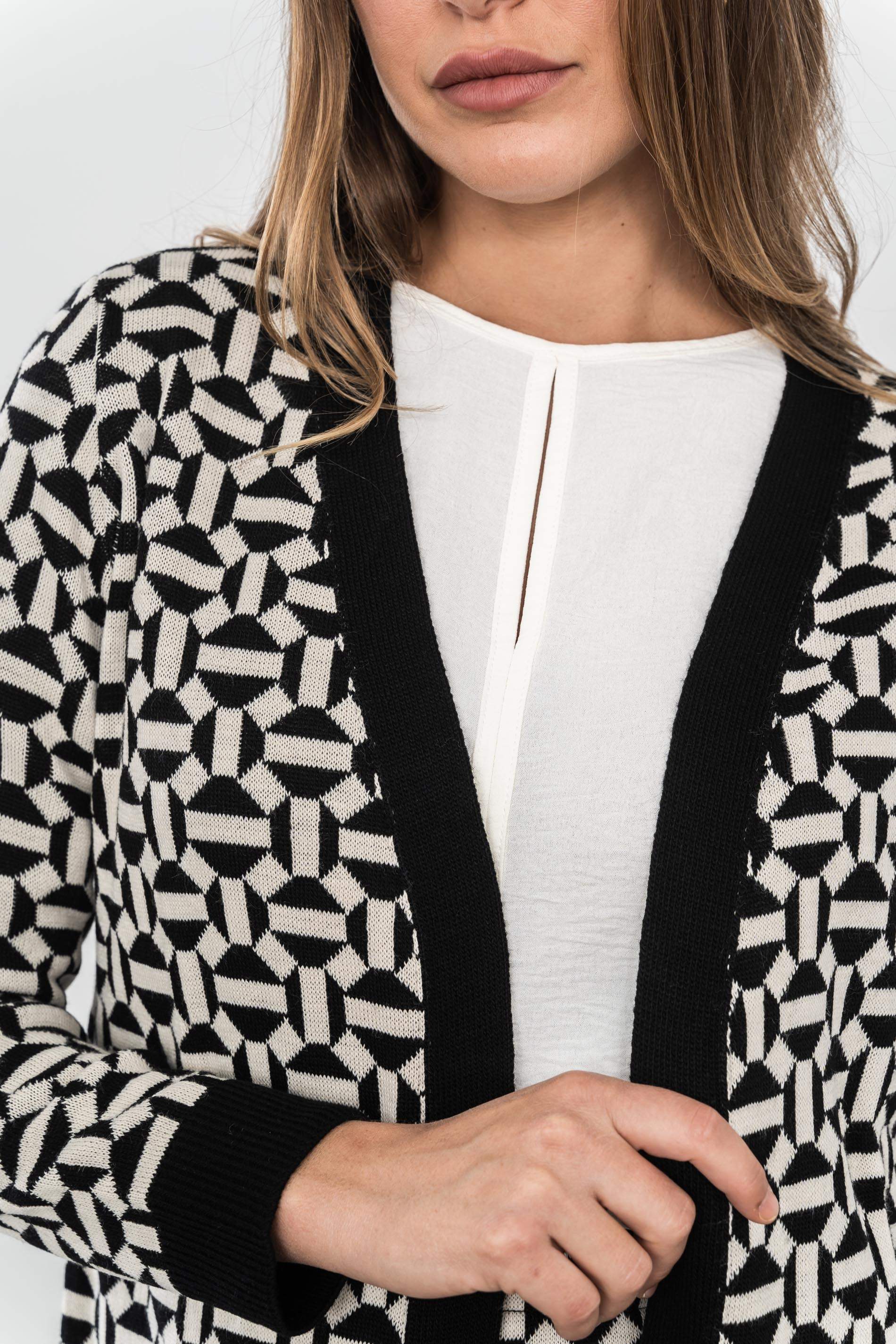 CHAQUETA GEOMETRICOS NEGRO - Imagen 5