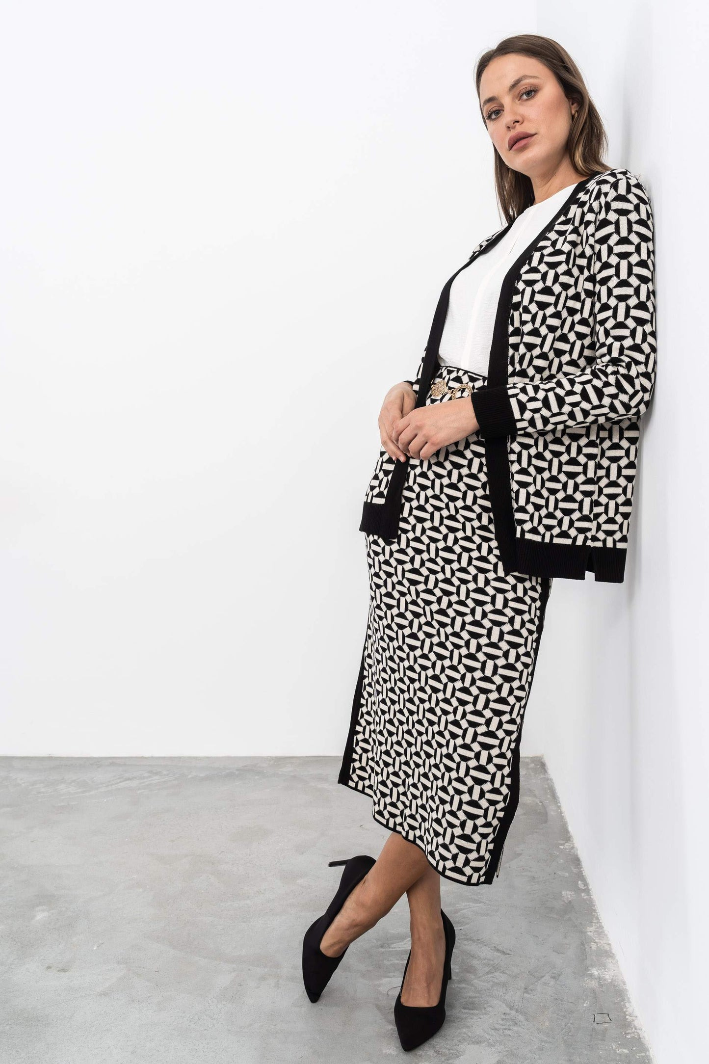 CHAQUETA GEOMETRICOS NEGRO - Imagen 7