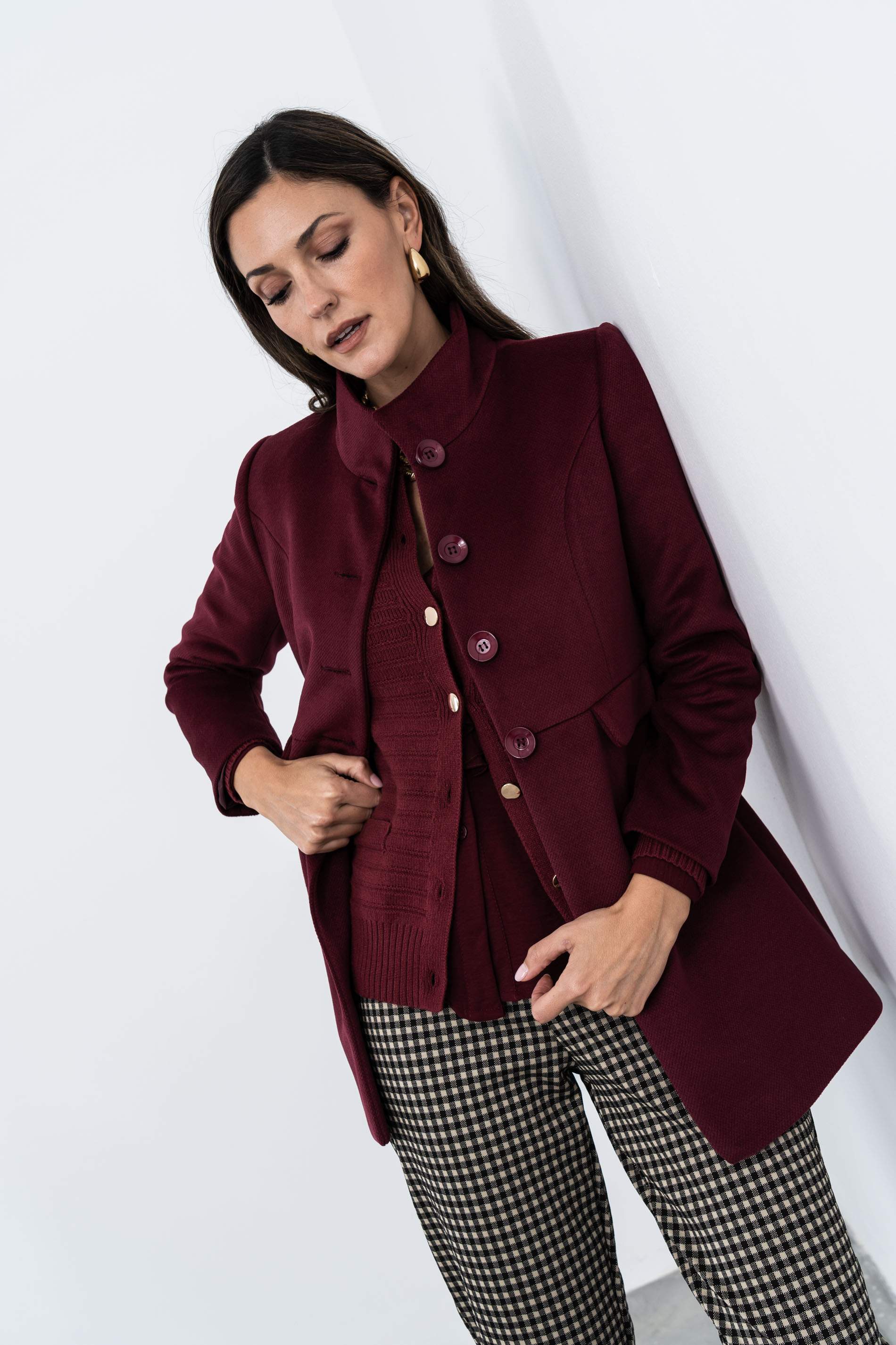 CHAQUETA BOTONES ORO BURDEOS - Imagen 7
