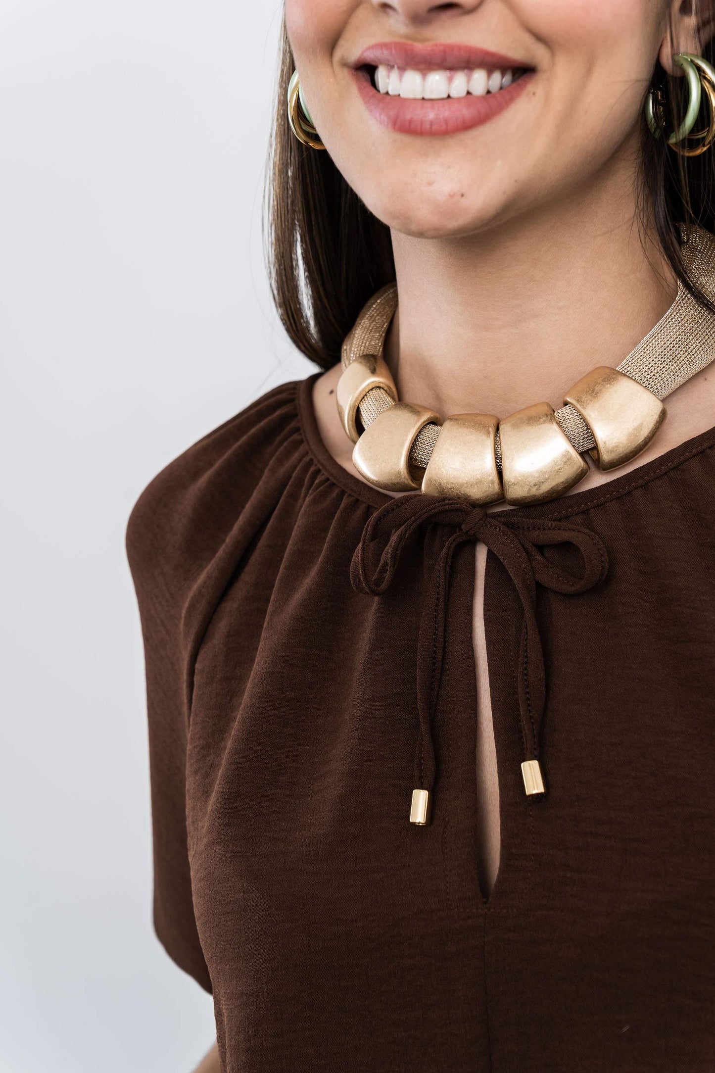 BLUSA FRUNCES LACITO CHOCOLATE - Imagen 6