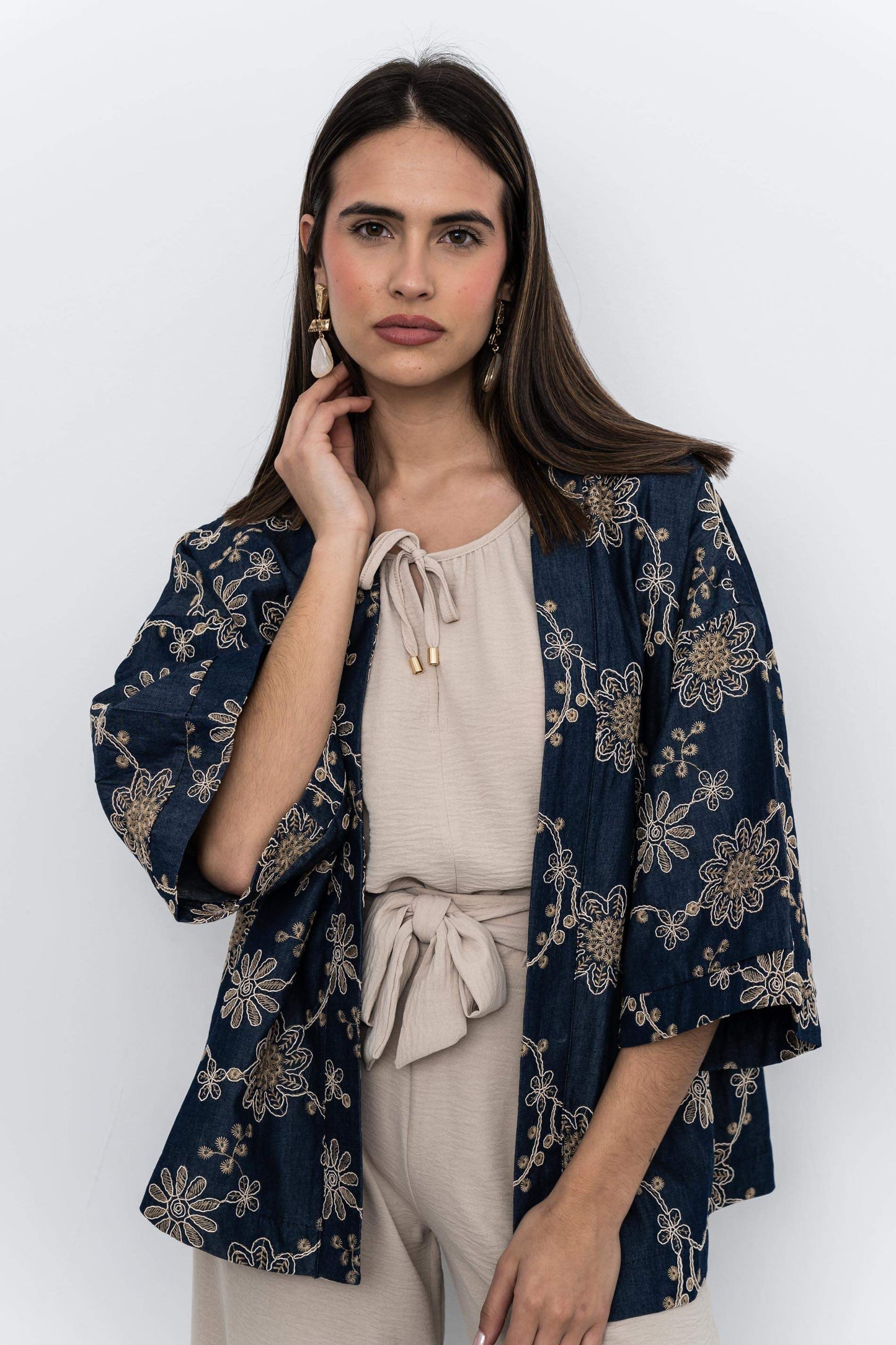 BLUSA FRUNCES LACITO ARENA - Imagen 5