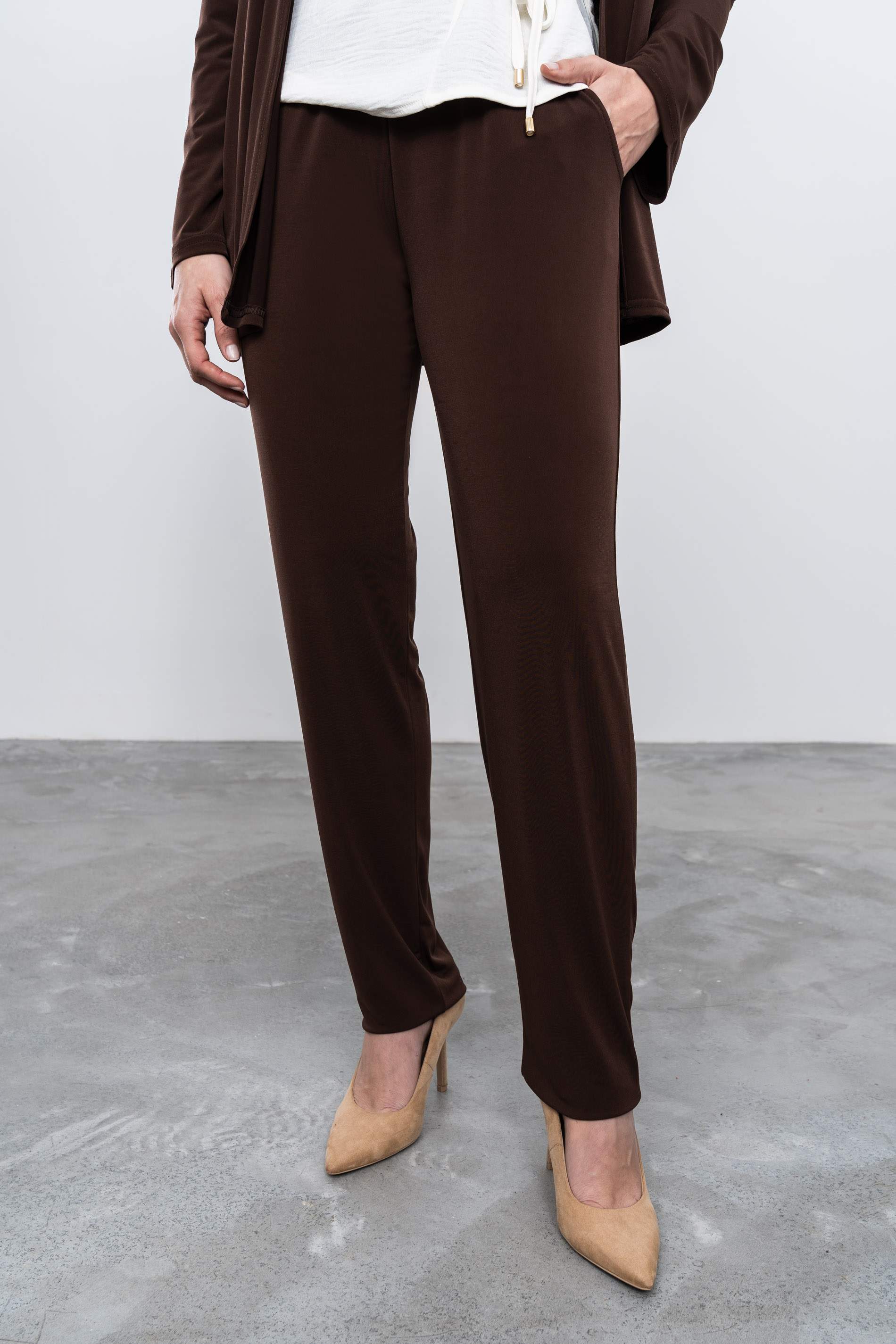 PANTALON FLUIDO CHOCOLATE - Imagen 3
