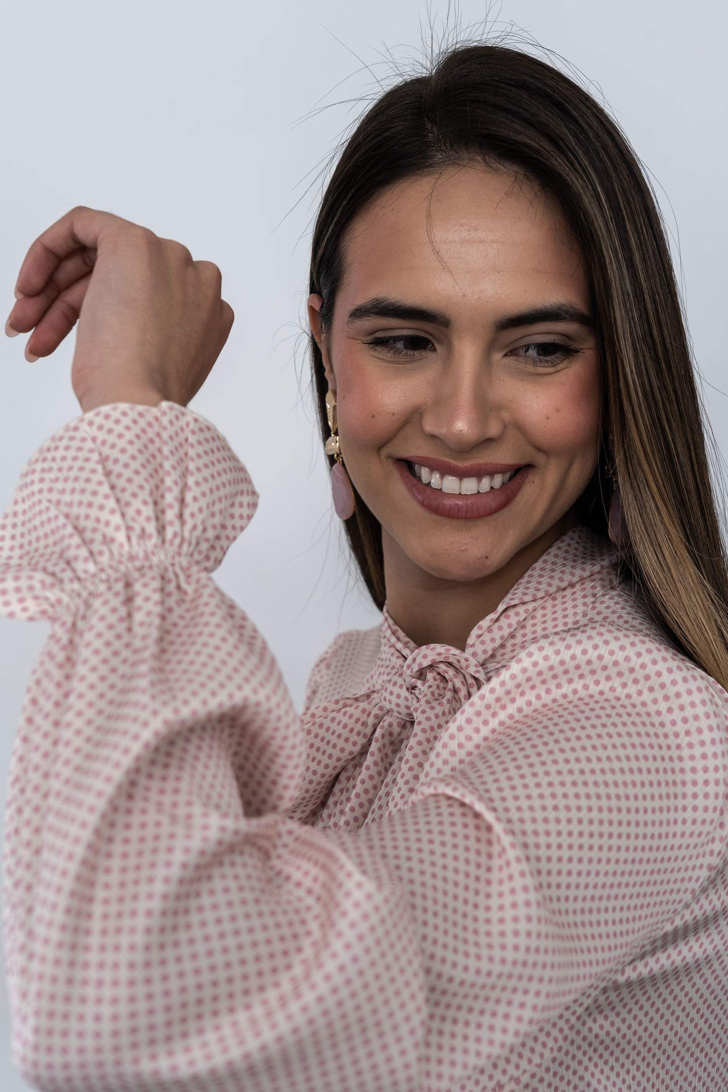 BLUSA LAZADA TOPOS ROSA - Imagen 2