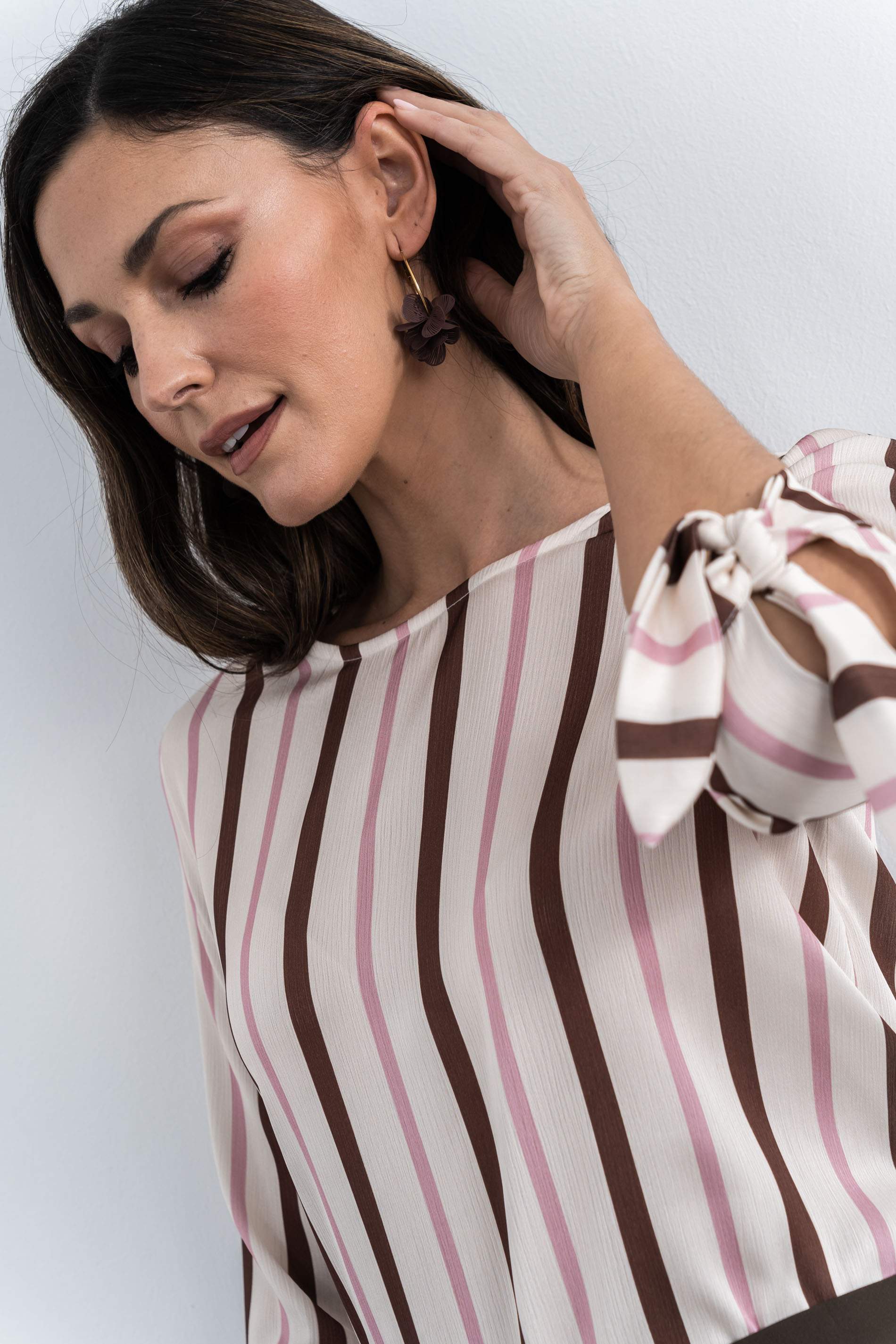 BLUSA RAYAS LAZOS PUNO CHOCOLATE - Imagen 4