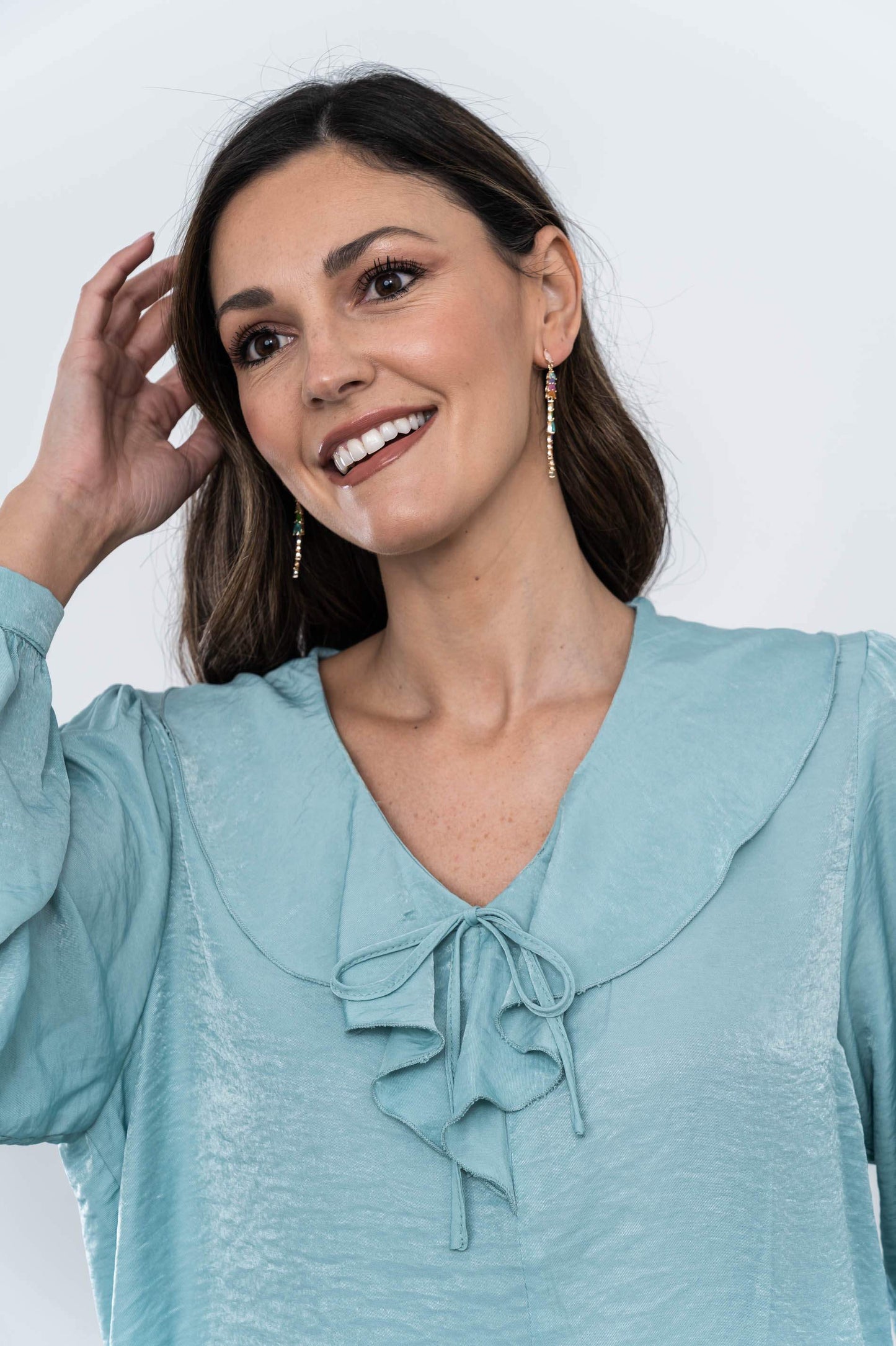BLUSA CUELLO VOLANTE AGUA - Imagen 2