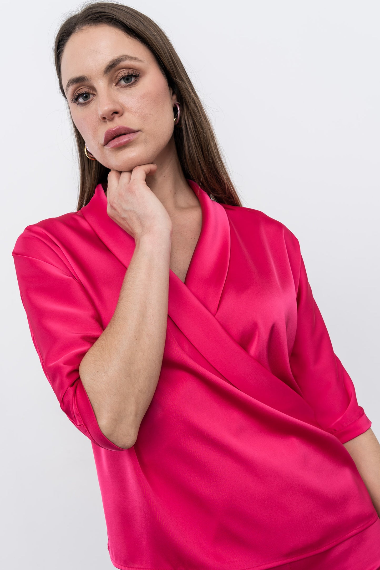 BLUSA SMOKING SATINADA FRESA - Imagen 2