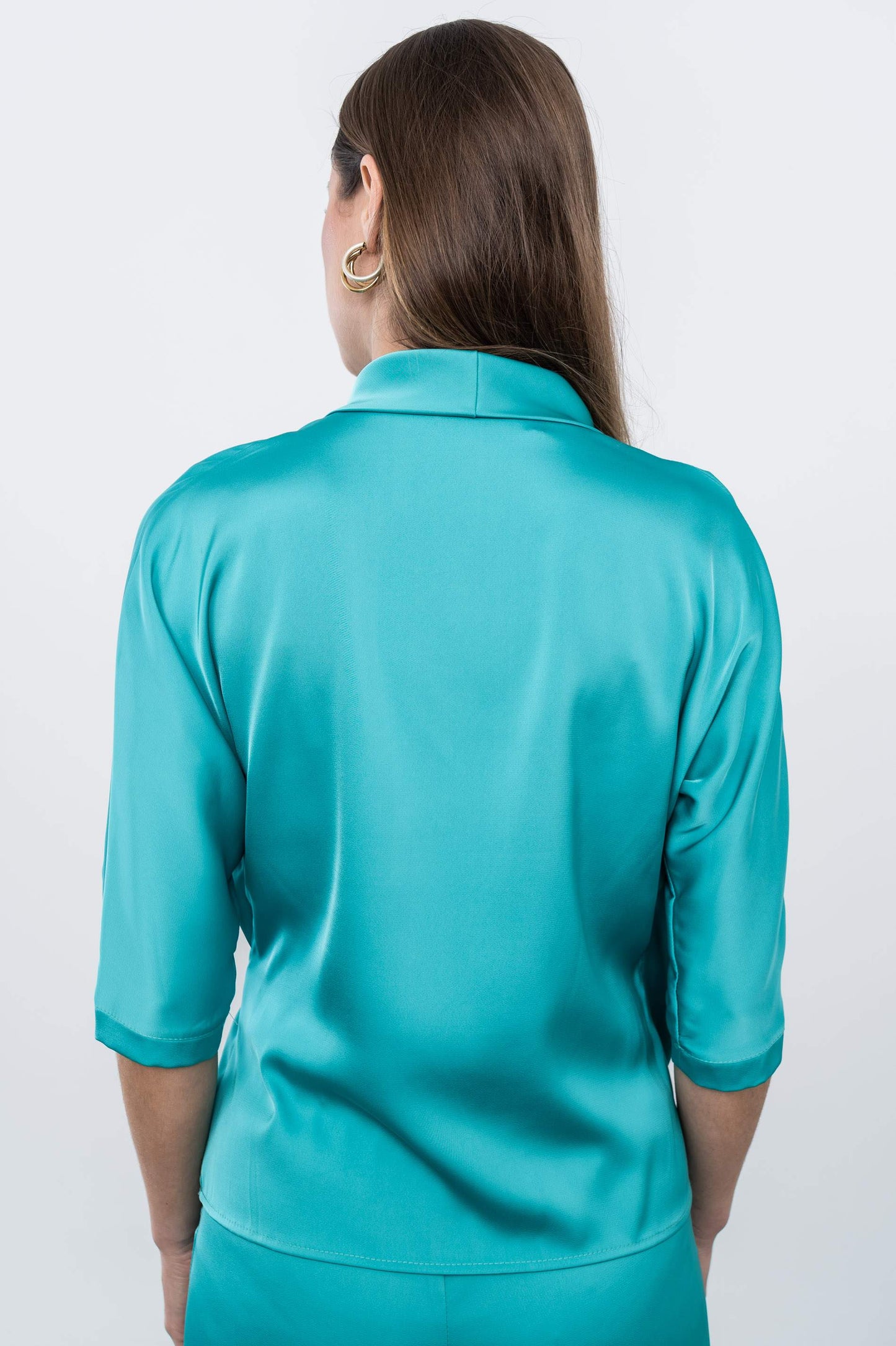 BLUSA SMOKING SATINADA ESMERALDA - Imagen 6