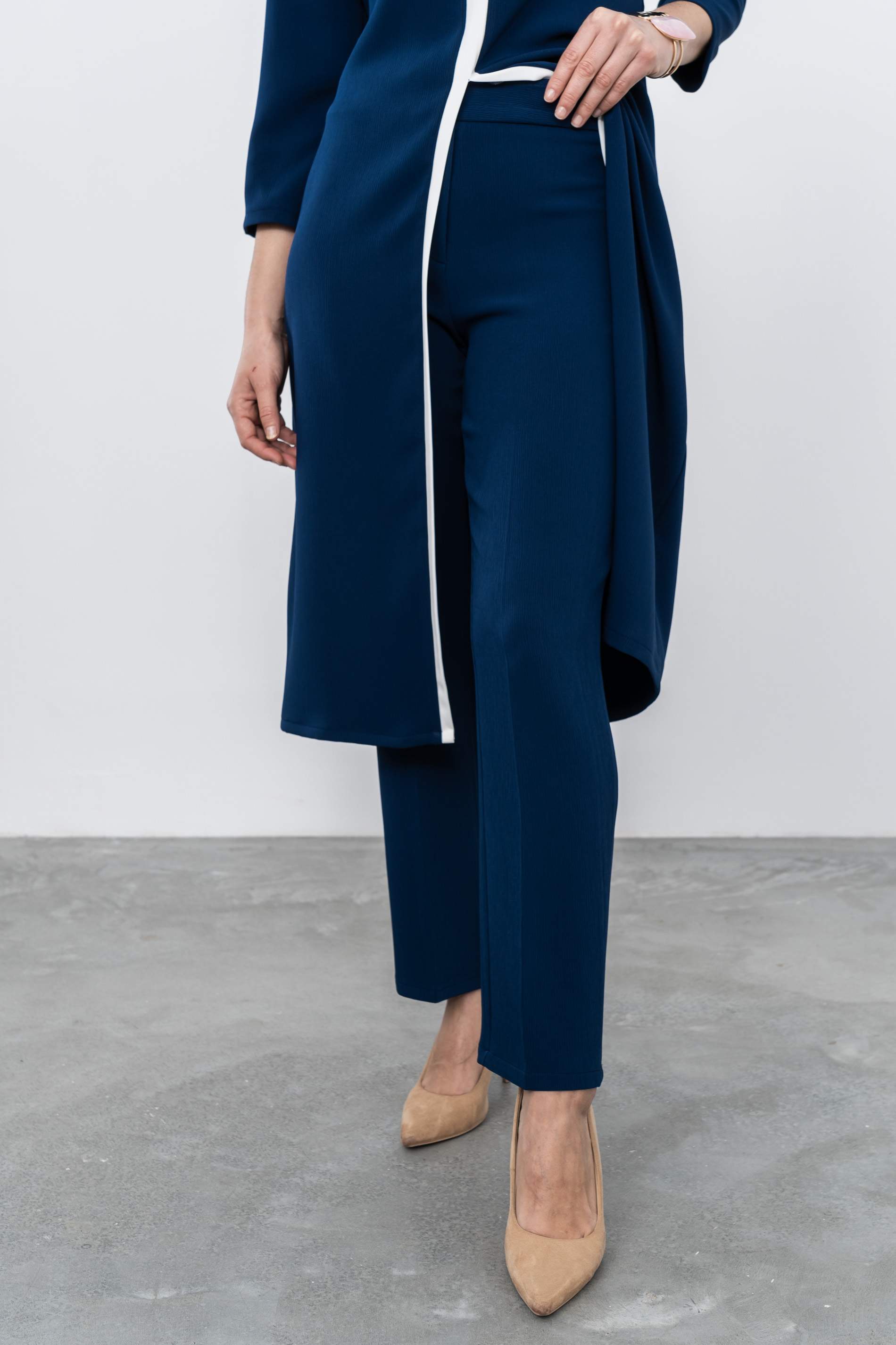 PANTALON VESTIR TEXTURA MARINO - Imagen 4