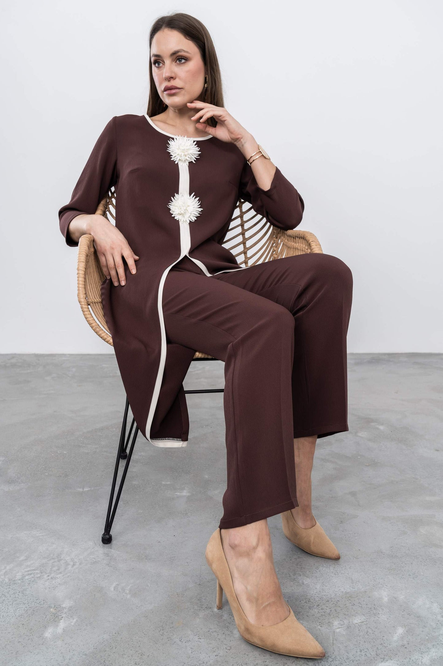 PANTALON VESTIR TEXTURA CHOCOLATE - Imagen 6