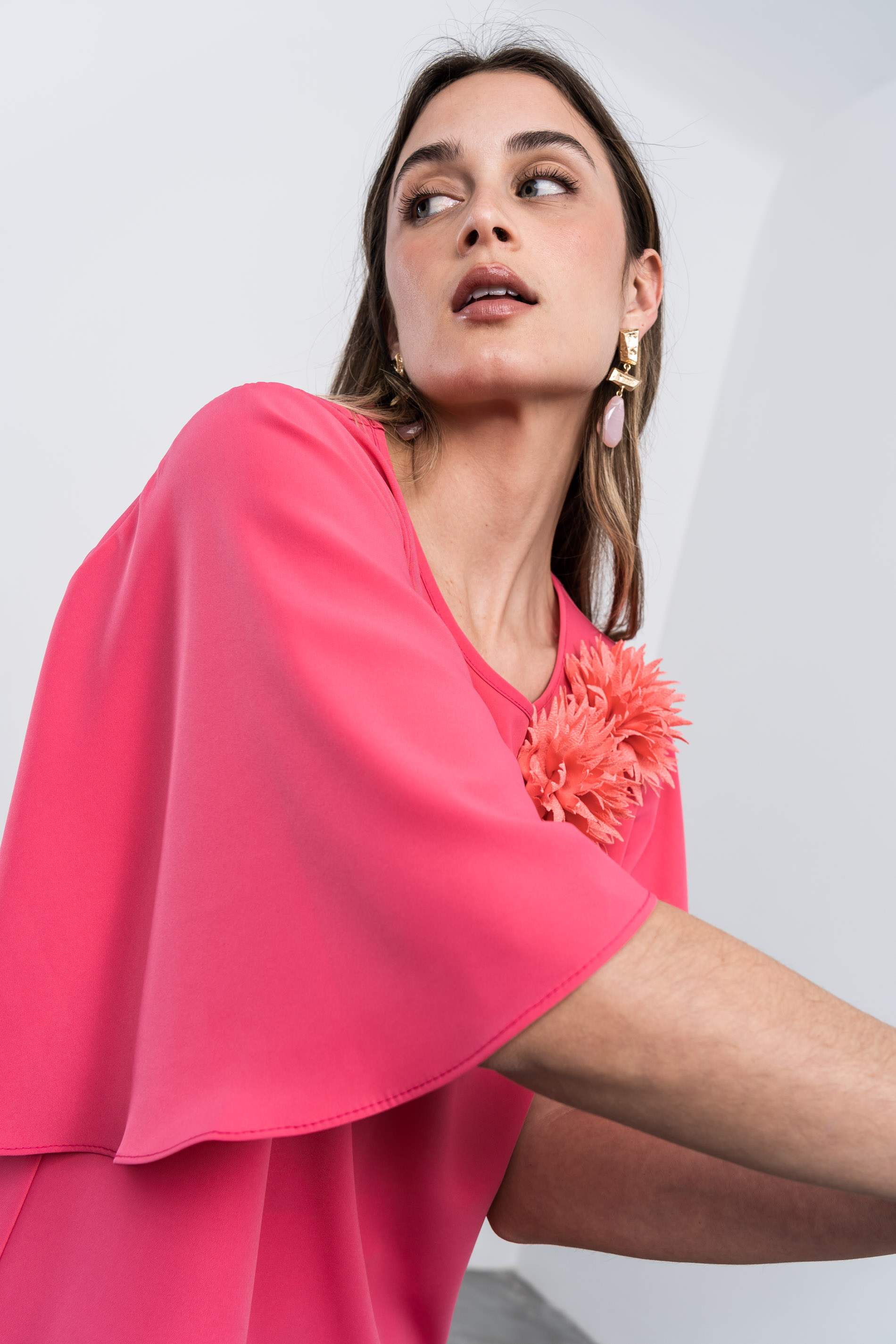 BLUSON ASIMETRICO FLOR CORAL - Imagen 2