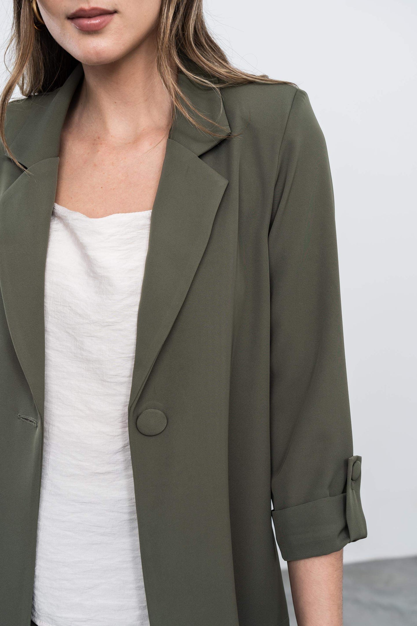 CHAQUETA FLUIDA BOTON KAKI - Imagen 2