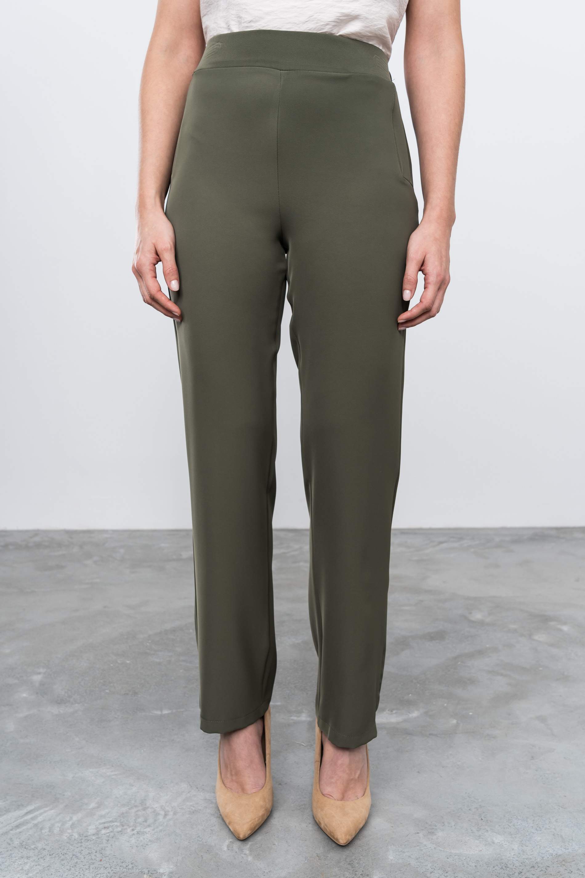 PANTALON RECTO FLUIDO KAKI - Imagen 5