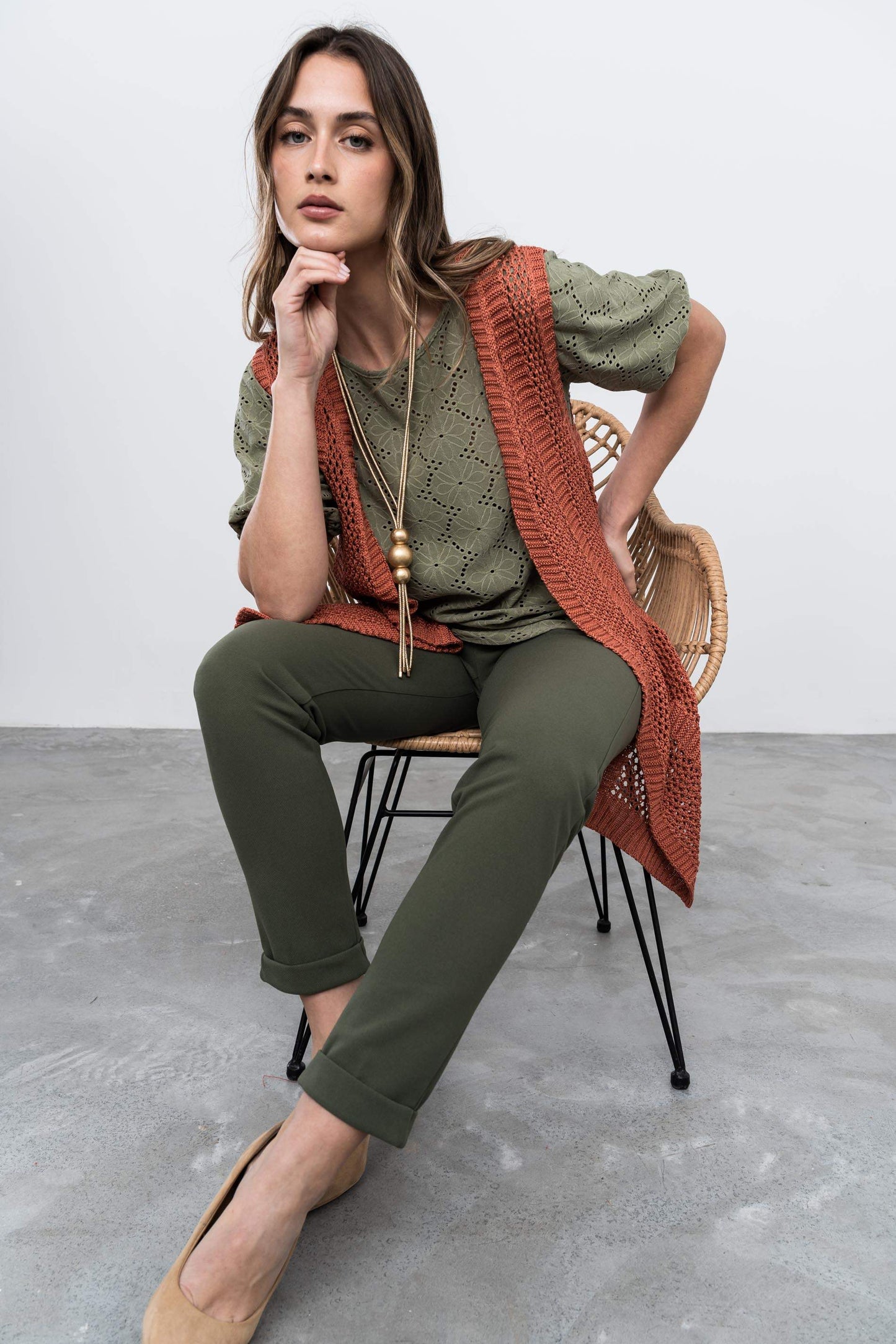 PANTALON GOMA BOLSILLOS KAKI