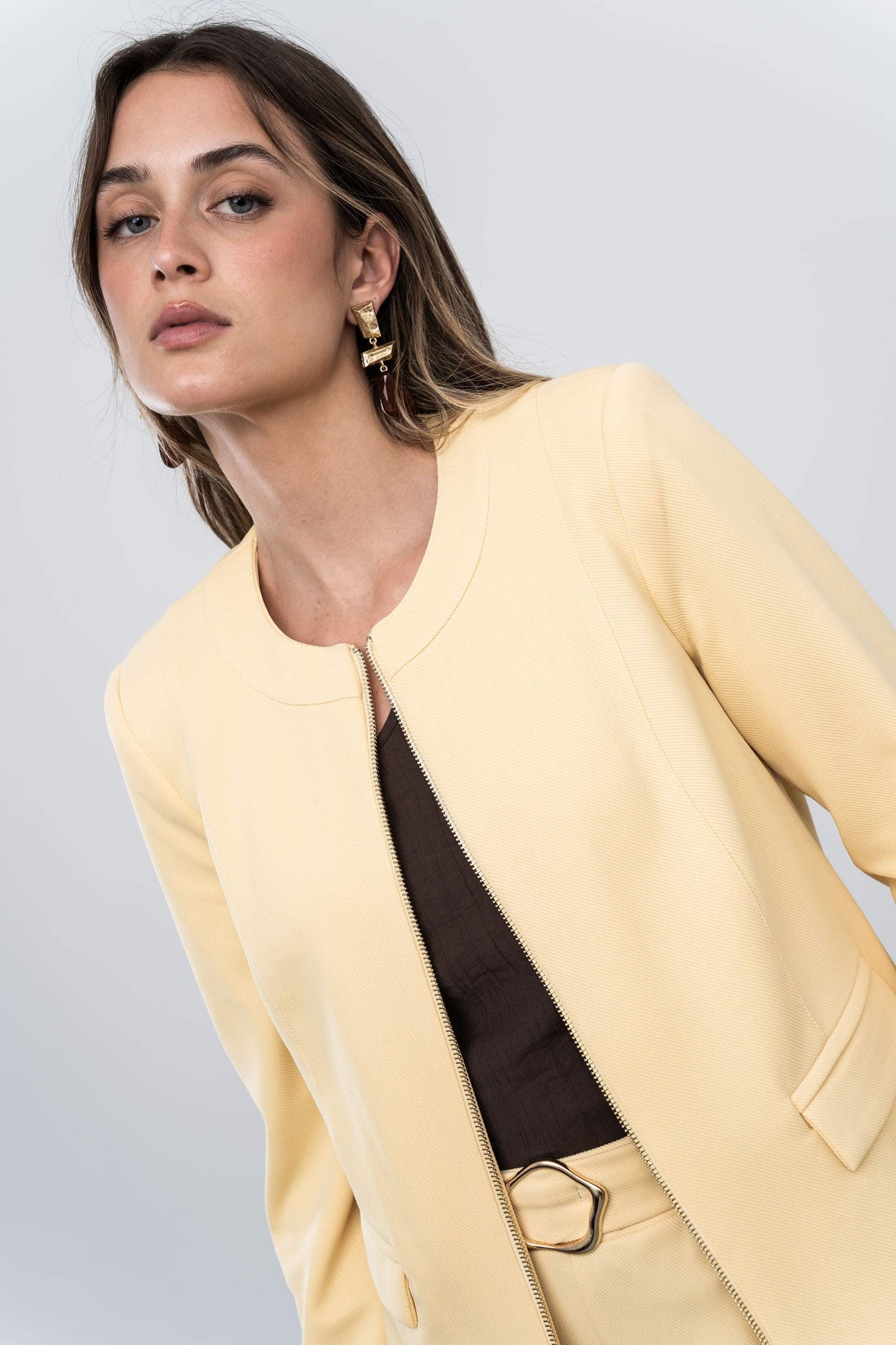 CHAQUETA CREMALLERA TAPETAS VAINILLA - Imagen 2