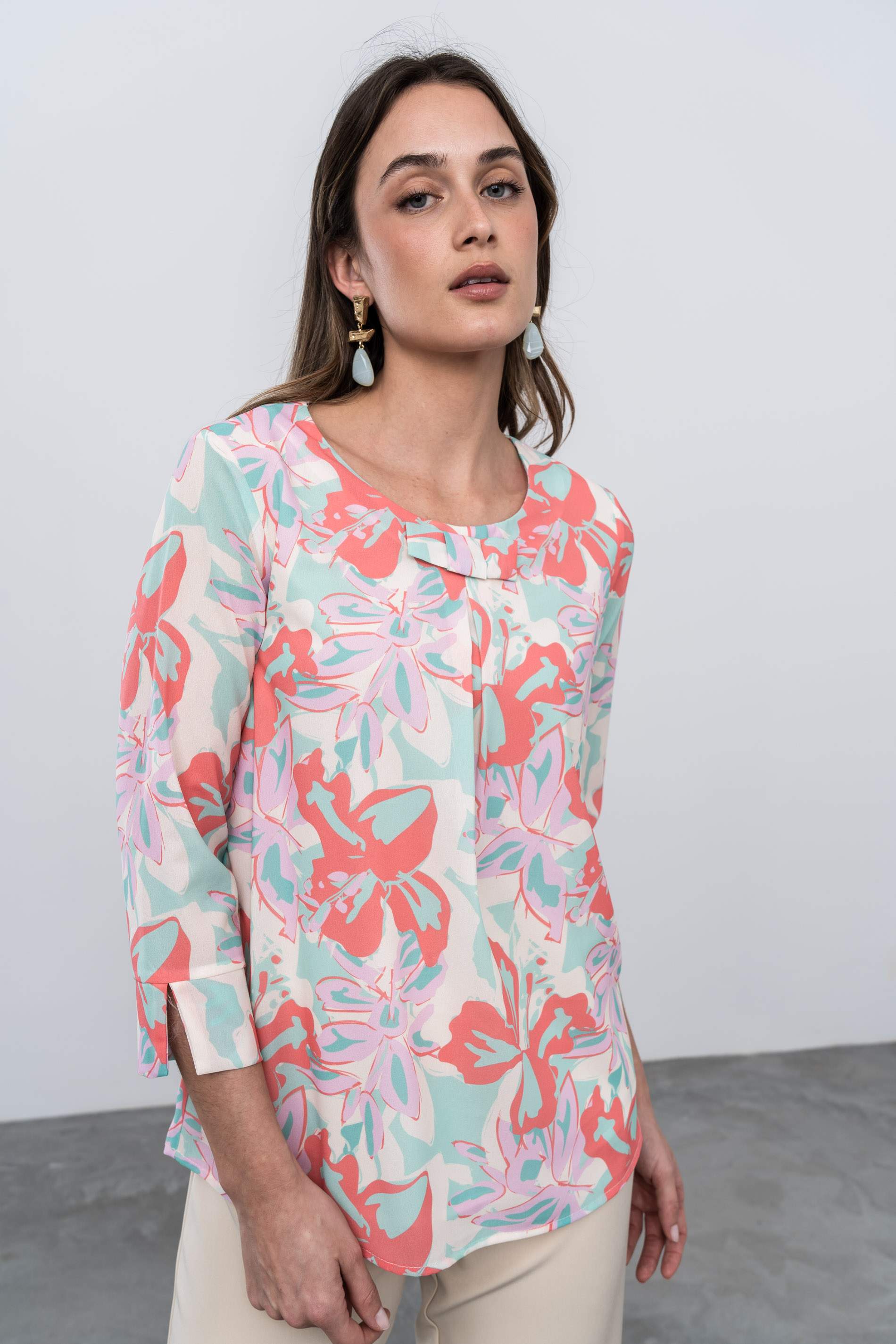 BLUSA FLOR ACUARELA