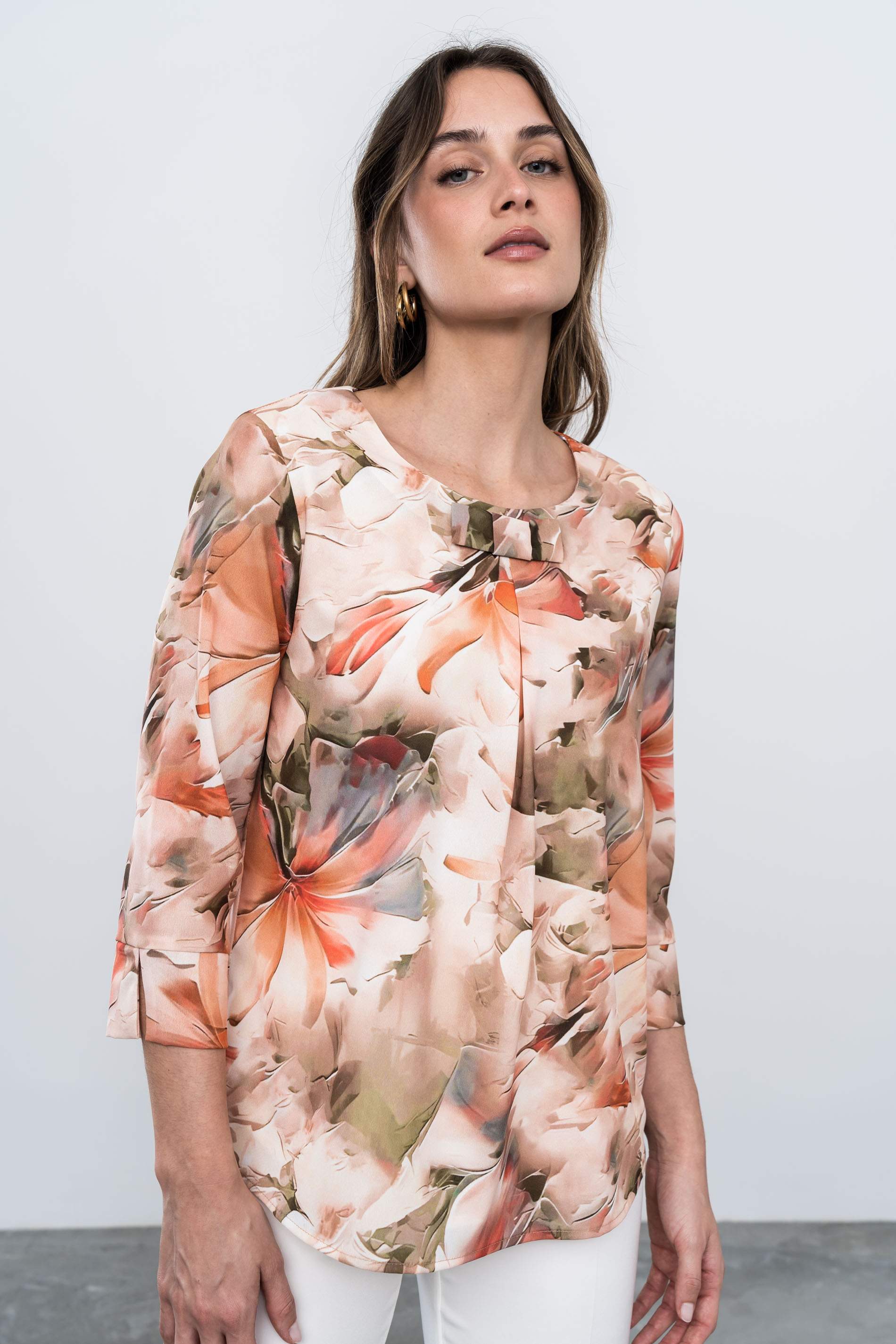 BLUSA FLORAL - Imagen 10