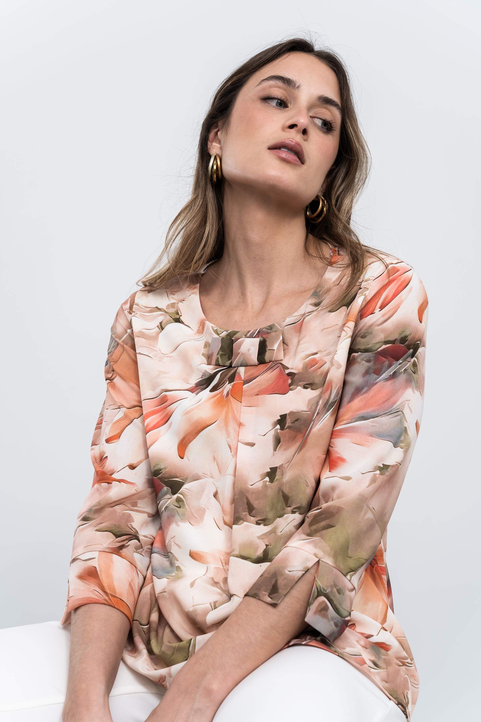 BLUSA FLORAL - Imagen 3