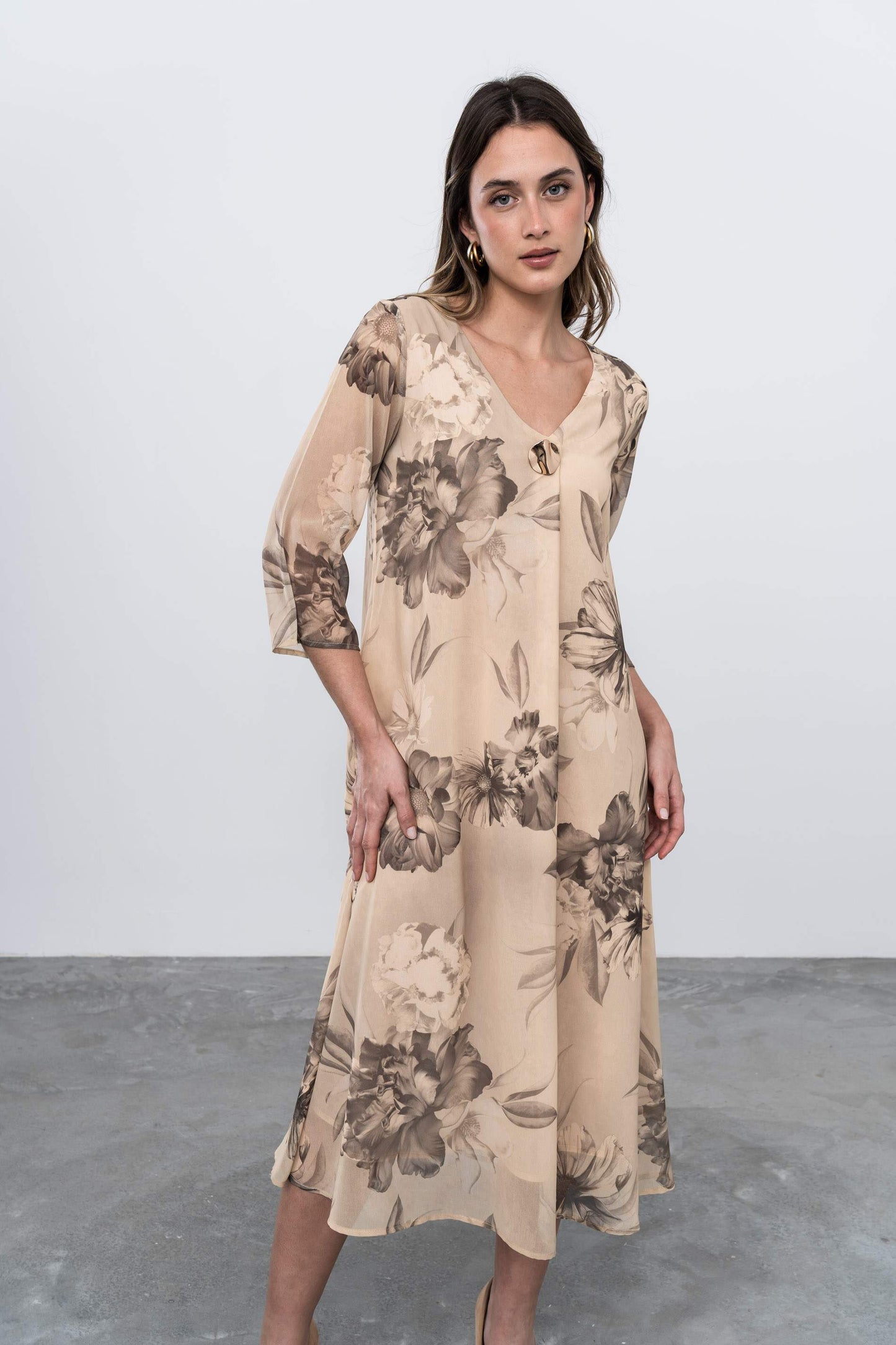 VESTIDO FUELLE FLORAL - Imagen 4