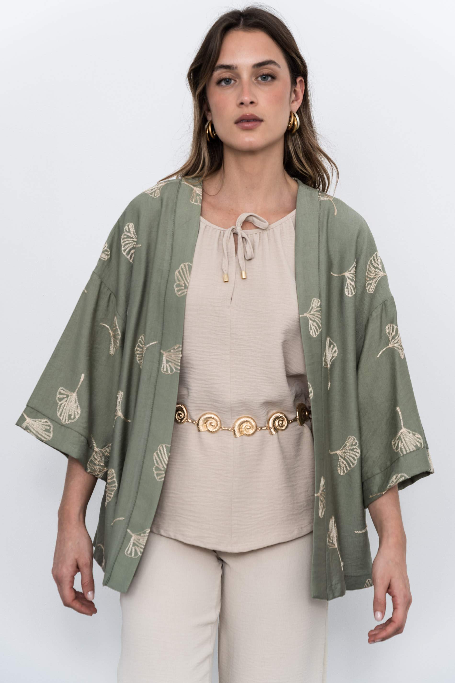 KIMONO BORDADO KAKI
