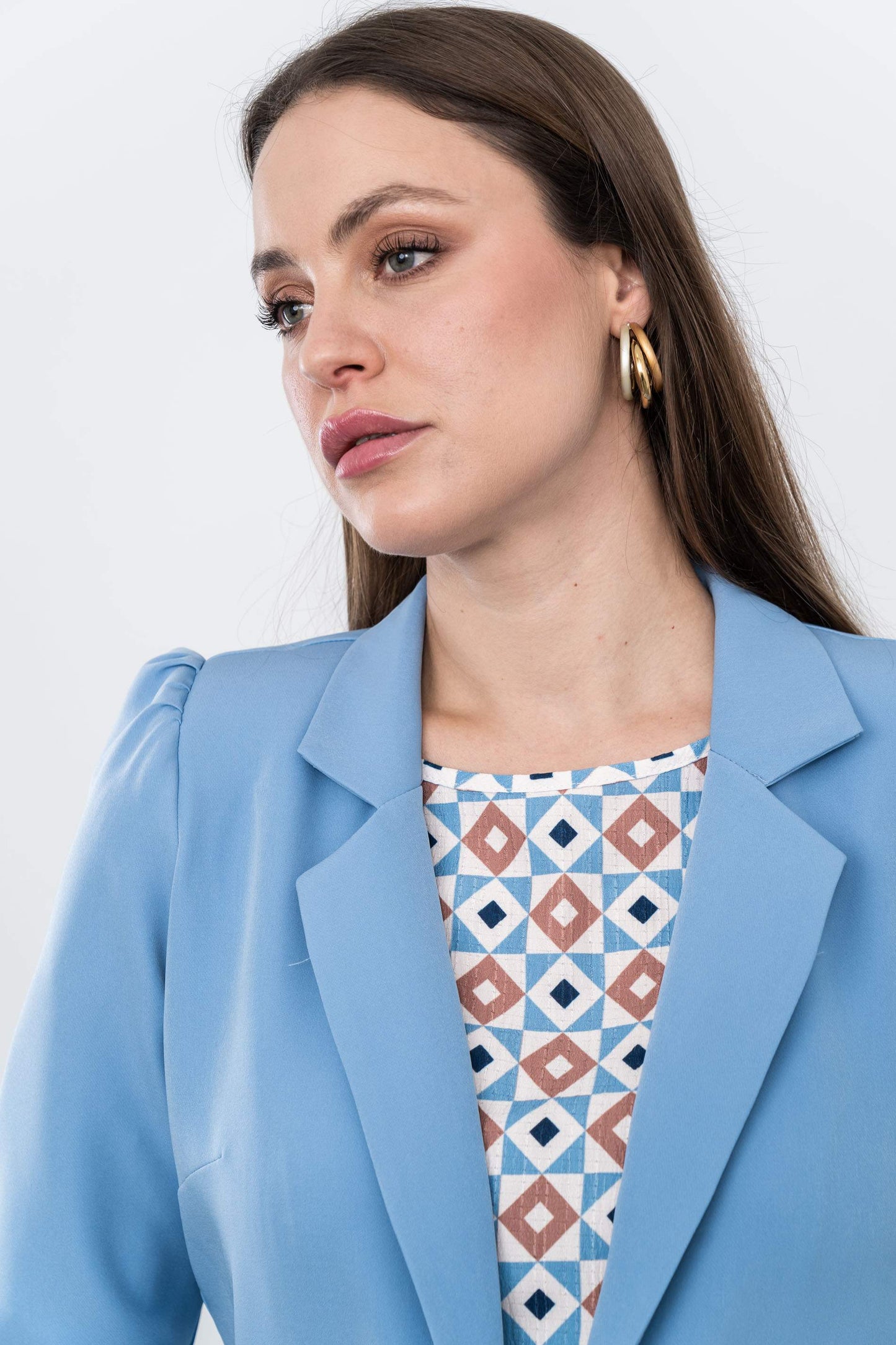 CHAQUETA MANGA VUELTA AZUL - Imagen 2