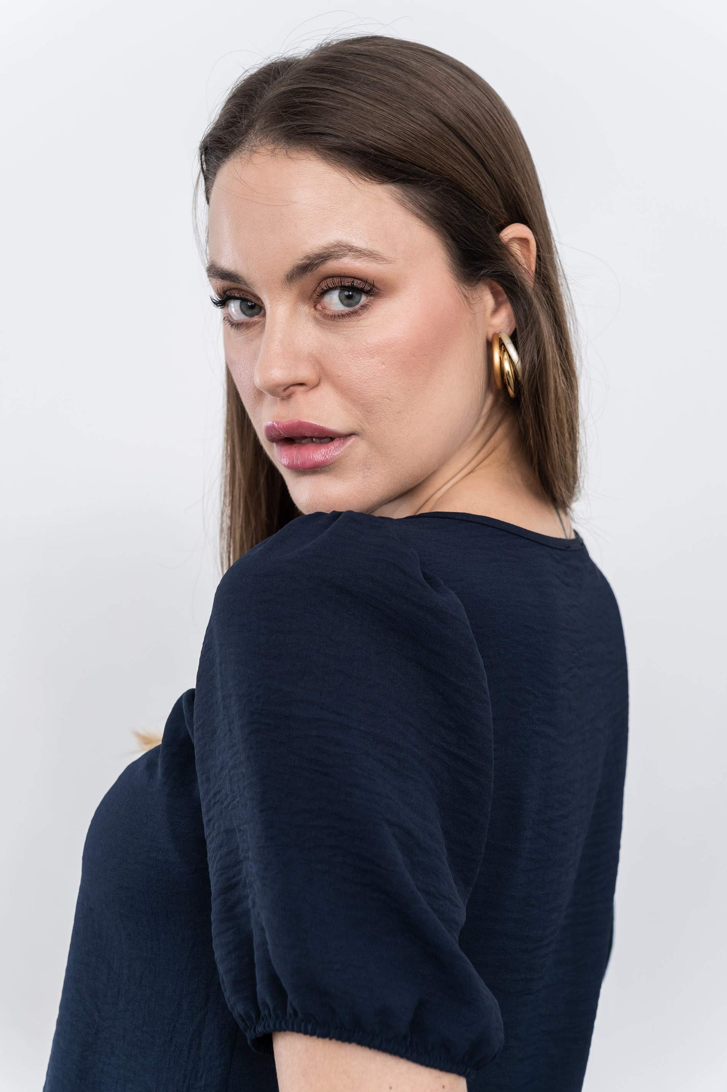 BLUSA DETALLE LAZO ESCOTE MARINO - Imagen 10