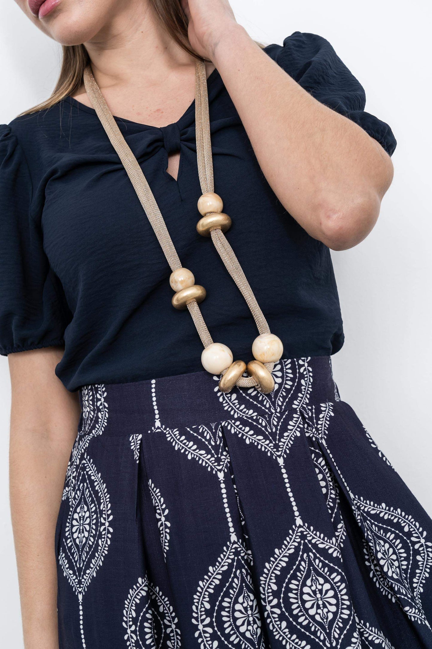 BLUSA DETALLE LAZO ESCOTE MARINO - Imagen 4